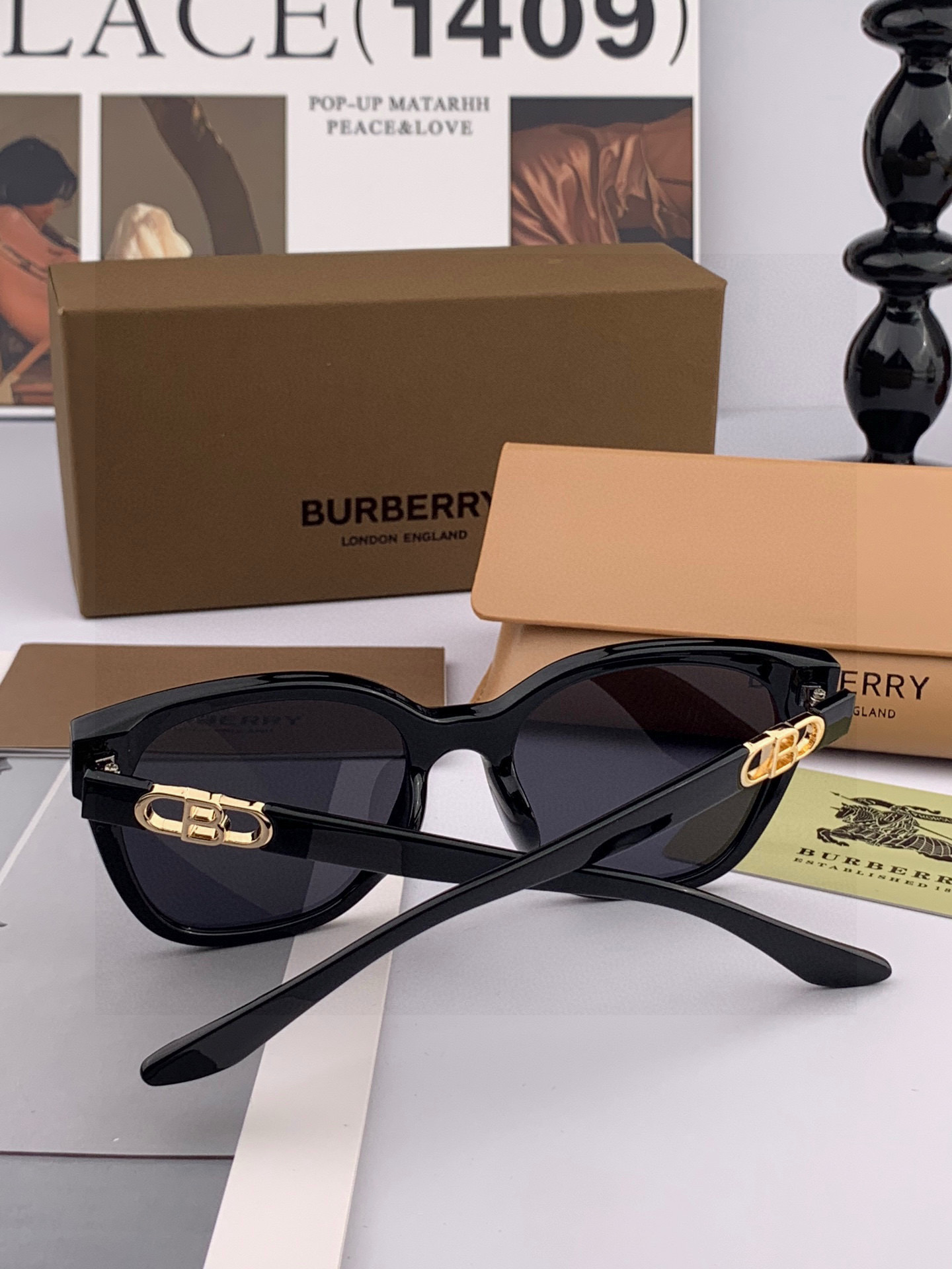 【偏光系列太阳镜】🎈原版出货 巴宝莉网红超爆款💙经典奢华全球风[强][酷][亲亲] 时尚方框太阳镜[得意