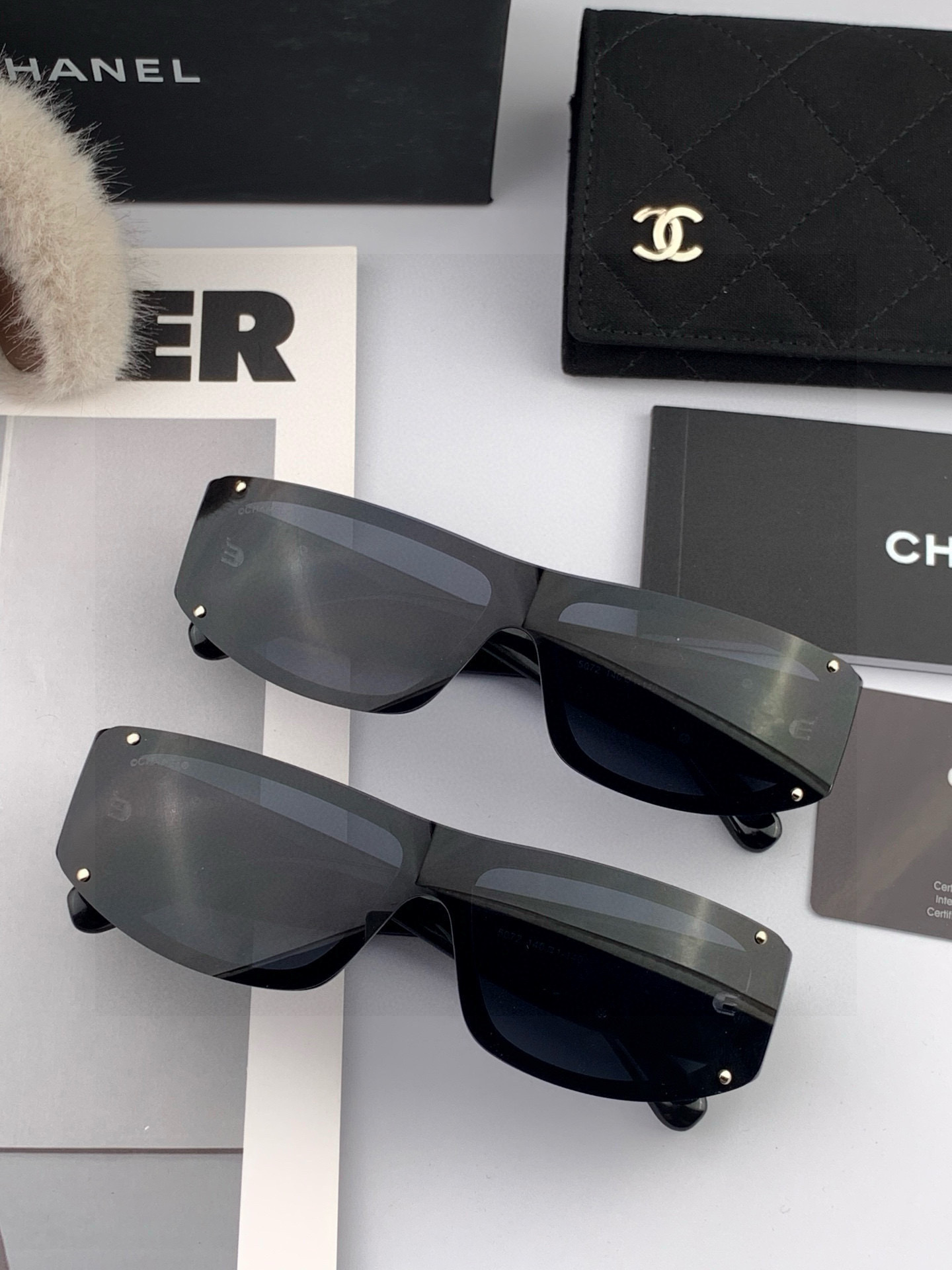 新品CHANEL 香奈儿太阳镜以独特魅力和前卫风格诠释春夏最新眼镜，质感超好佩带舒适 型号：CH2507