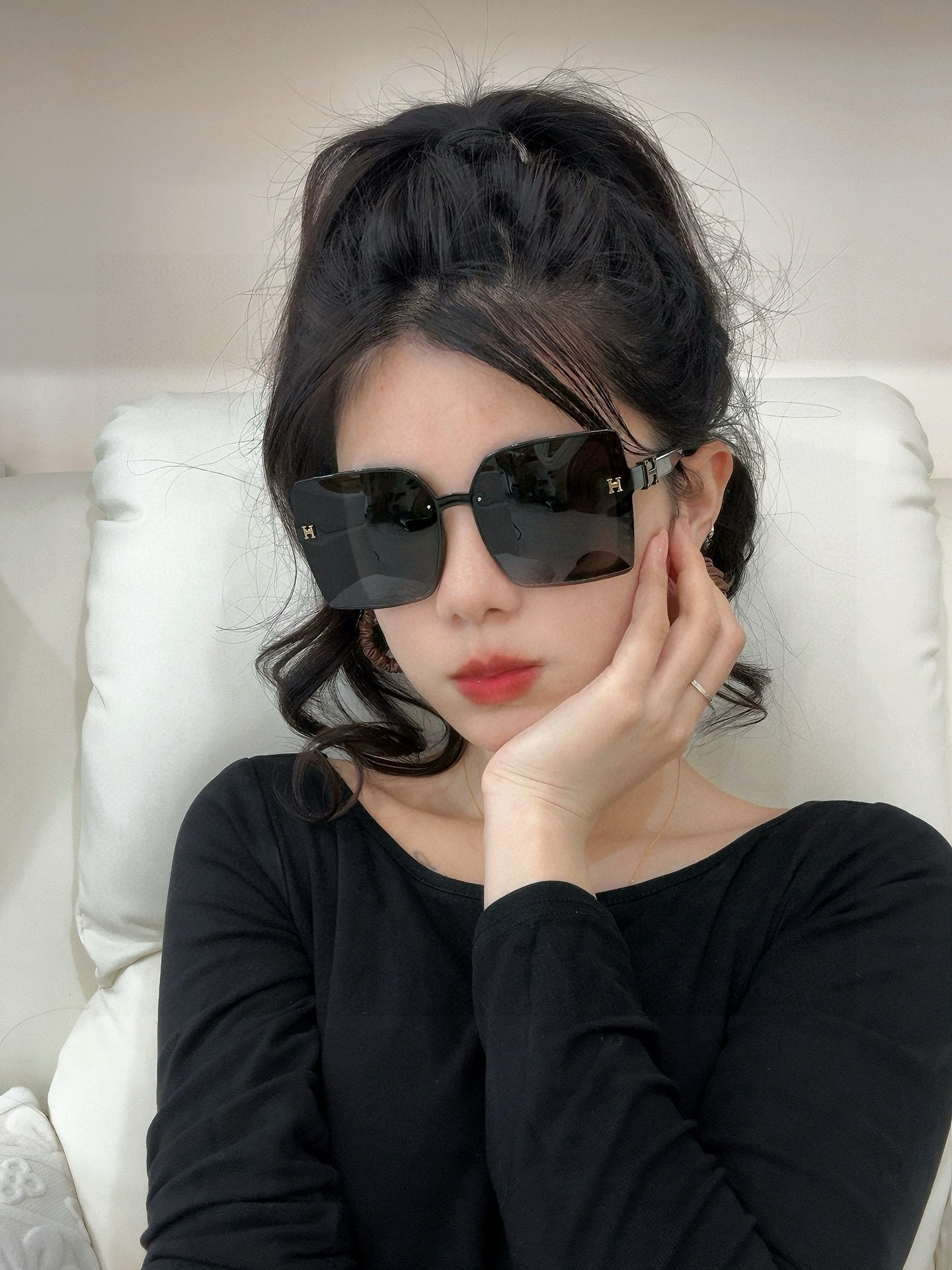 2025新款 爱马仕女士偏光太阳镜🕶️ 宝丽来高清镜片🎉高品质TR-90镜框 时尚百搭！型号：H1992