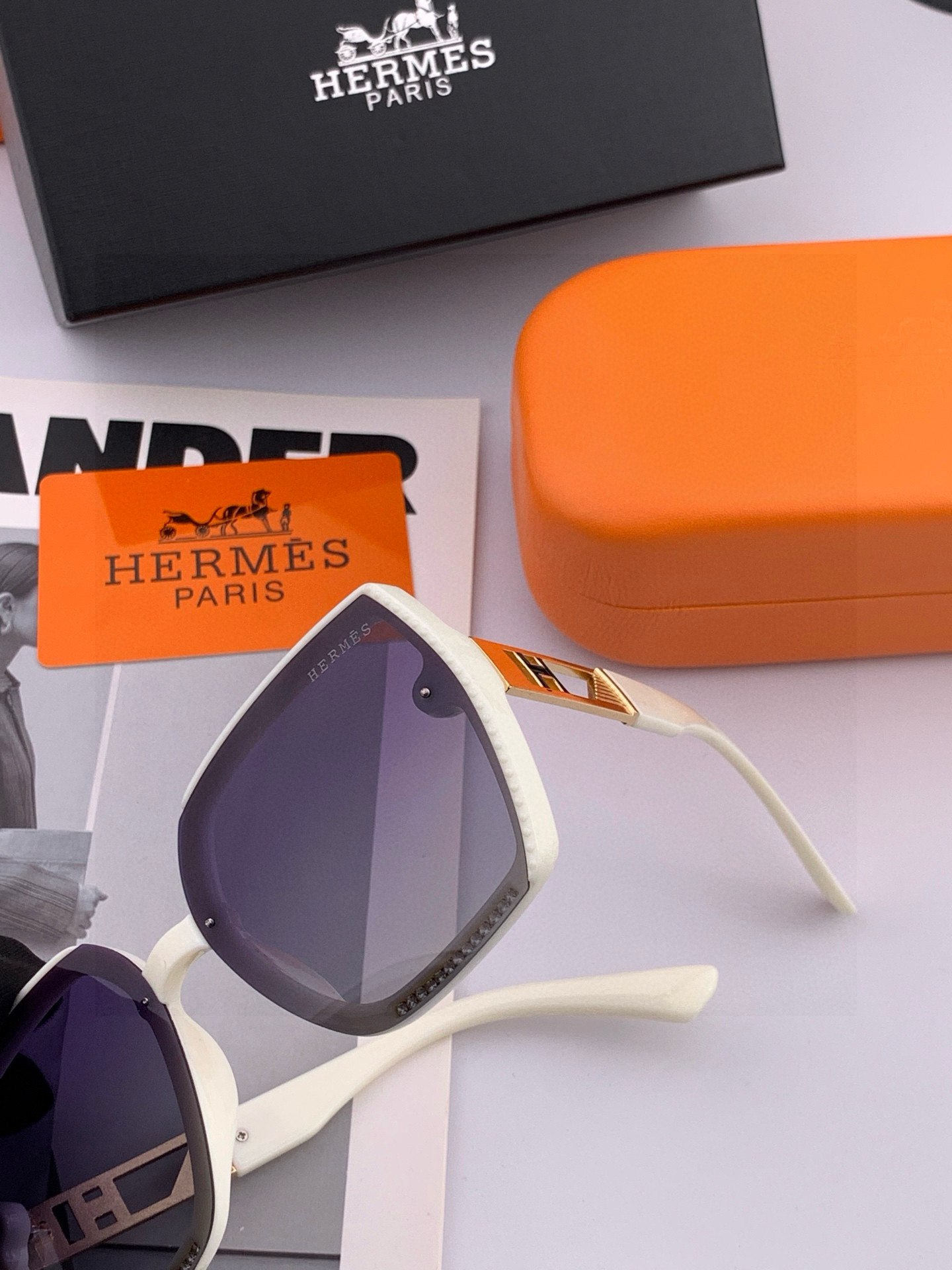 2025新款 爱马仕女士偏光太阳镜🕶️ 宝丽来高清镜片🎉高品质TR-90镜框 时尚百搭！型号：H2230