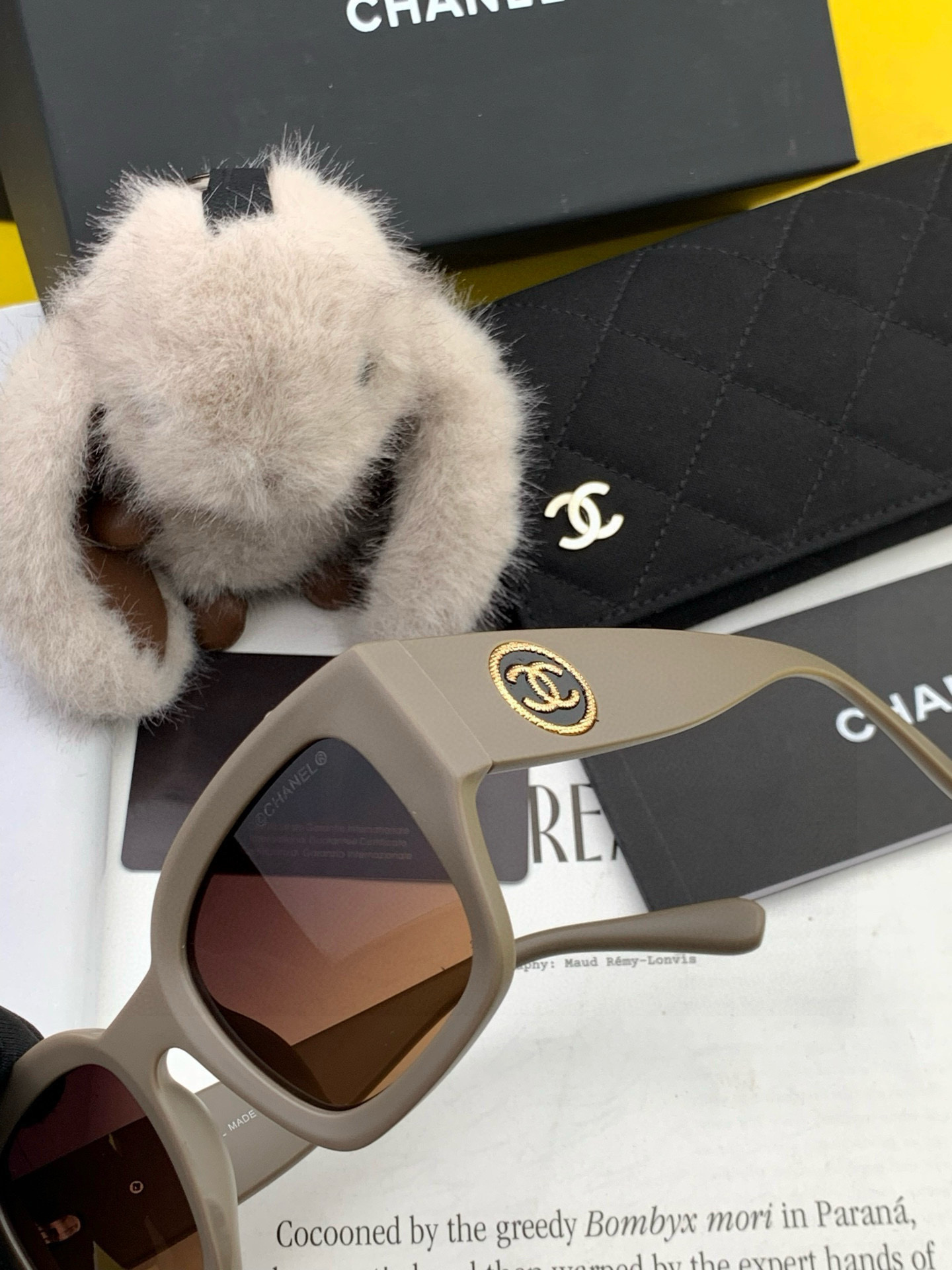 新品CHANEL 香奈儿太阳镜以独特魅力和前卫风格诠释春夏最新眼镜，质感超好佩带舒适 型号：CH4550