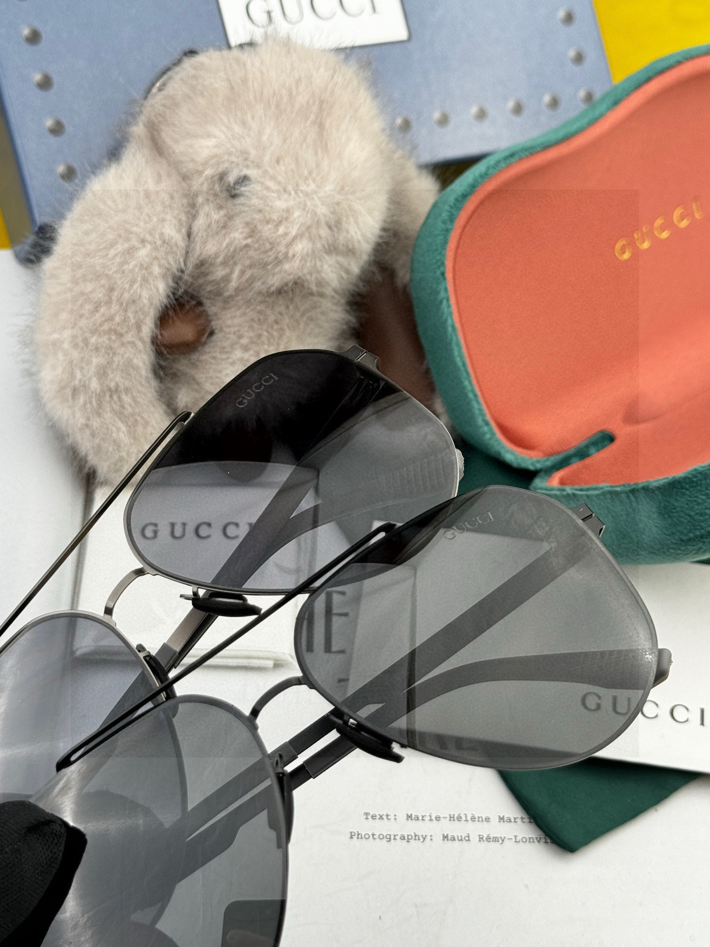 GUCC* 2025 新款男女情侣款太阳iP电镀永不褪色 卖点：超轻超有弹性整幅眼镜无螺丝重要的是压不坏