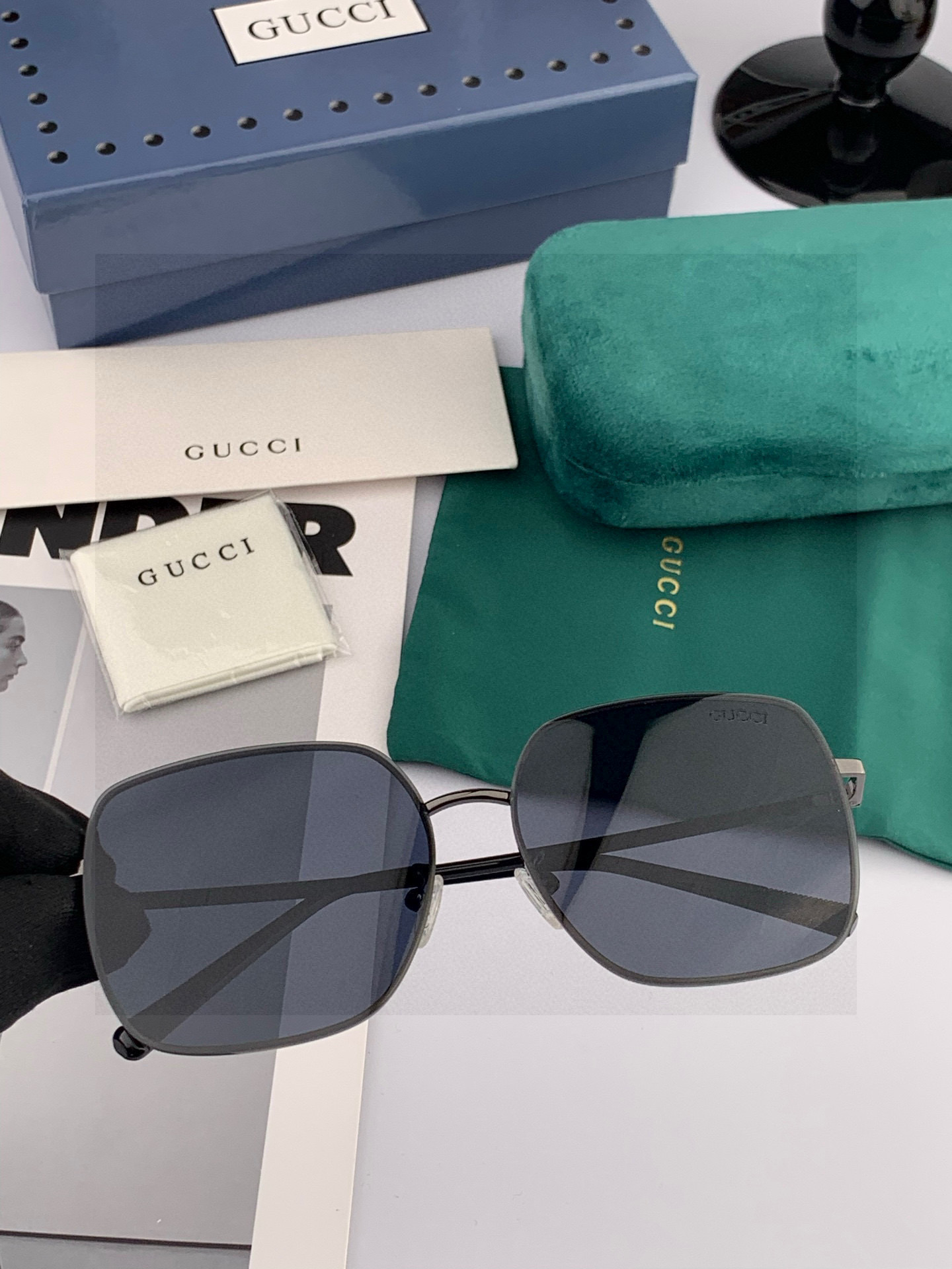 GUCCI 男款炫彩飞行员偏光太阳镜 ❤️材质：高清尼龙加厚卡槽高清偏光镜片 🌹无边框镜架💕颜👍型号：G