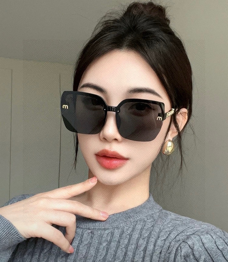MIUMIU/缪缪🖇🖇2025开春新款🌟闪耀新款璀璨登台 ❤❤太阳镜潮品 精致个性设计简约时尚 专柜品质