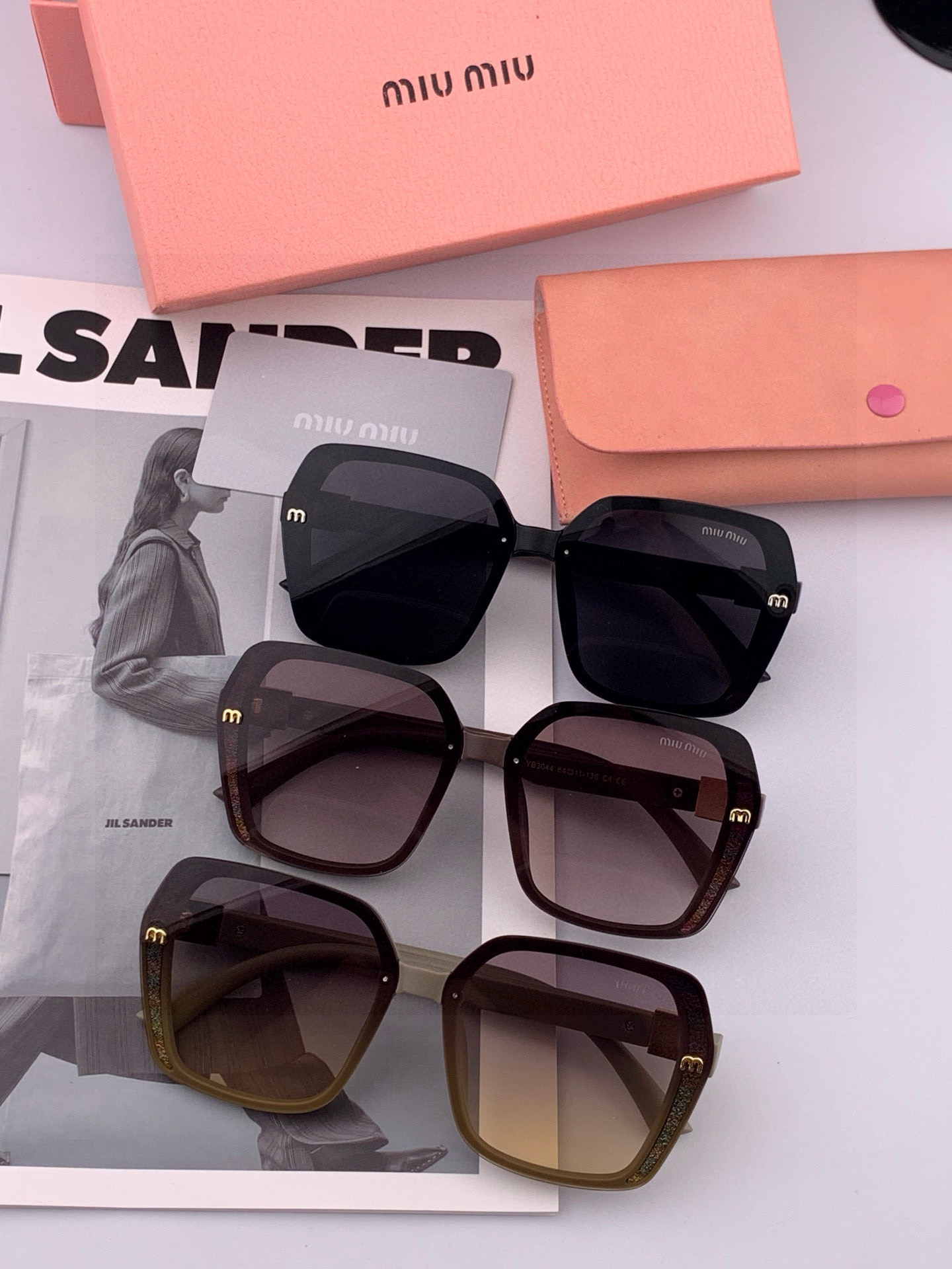 MIUMIU/缪缪🖇🖇2025开春新款🌟闪耀新款璀璨登台 ❤❤太阳镜潮品 精致个性设计简约时尚 专柜品质