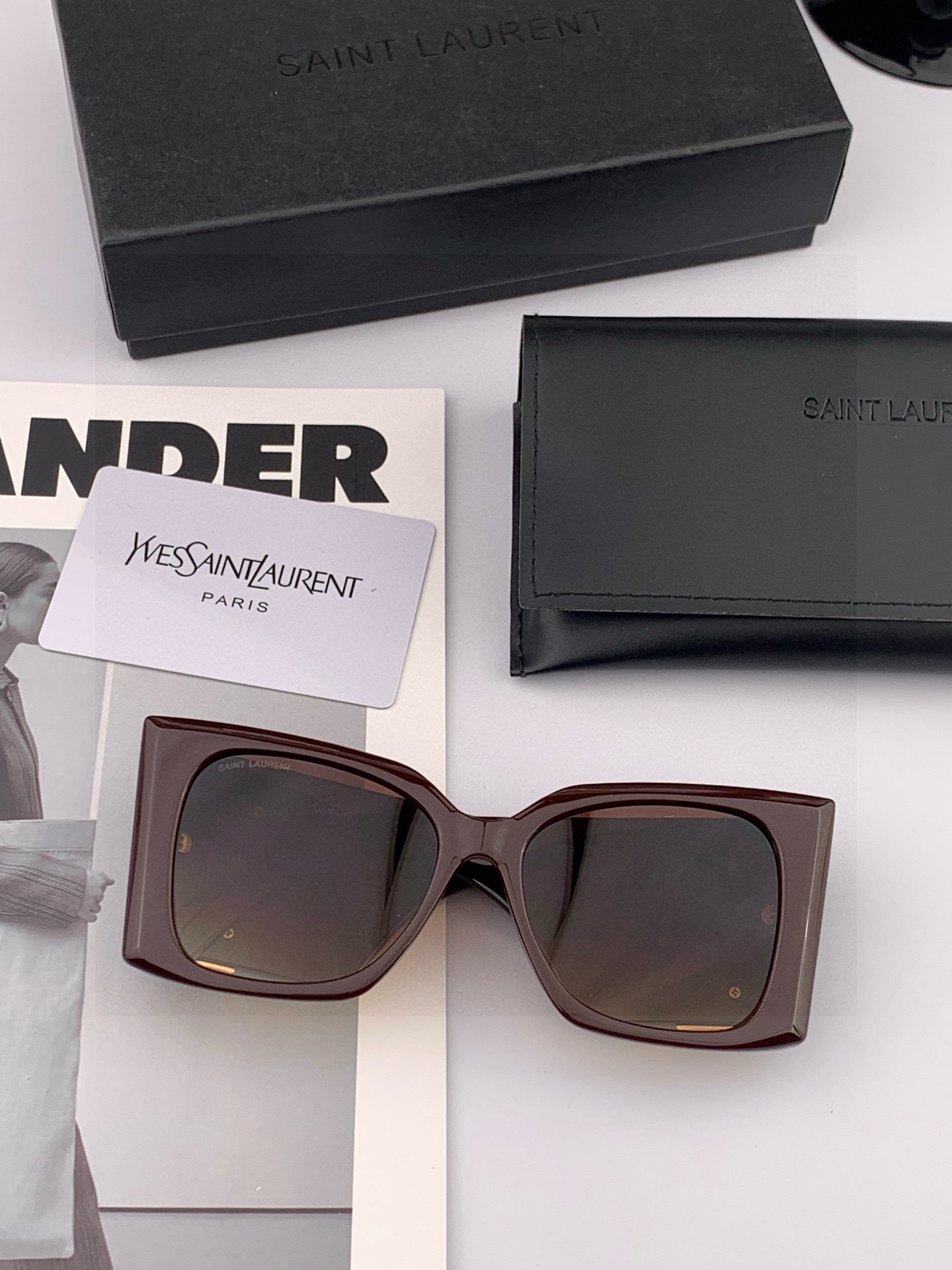 新品SAINTOWEN圣罗兰 官网最新款 独具奢华外观和精致线条 风格华贵典雅 轻盈舒适 众多明星网红追