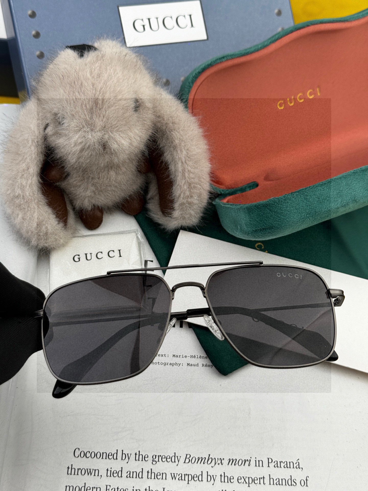 Gucci 。 高品质男女款墨镜 👍 进口宝丽来偏光镜片 。蛤蟆镜 开车钓鱼都可 。百搭显瘦墨镜韩版男士