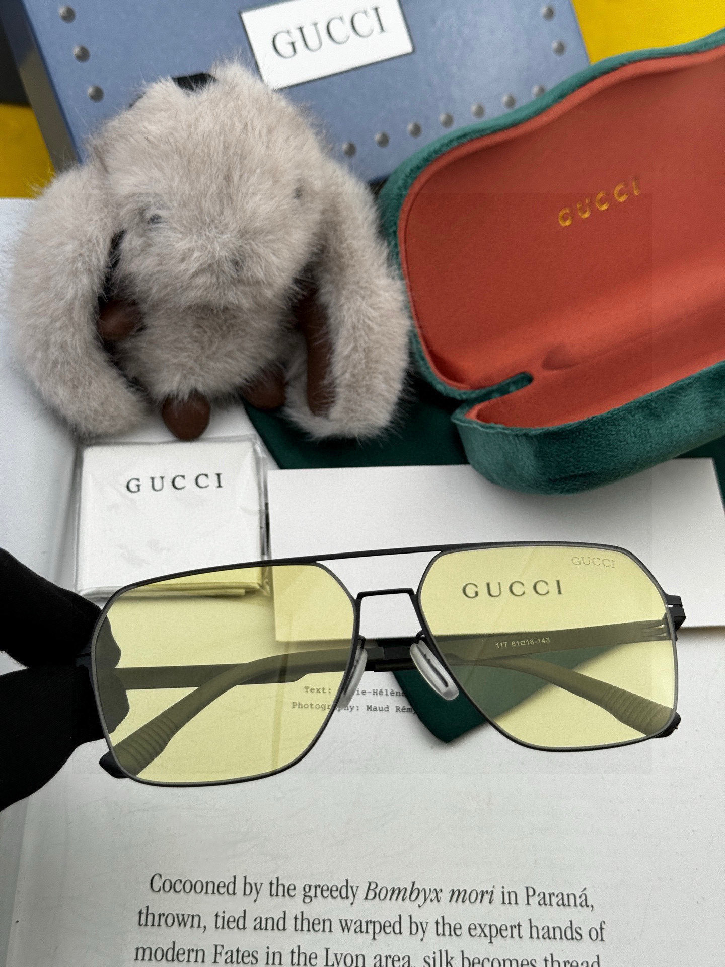 GUCC* 2025 新款男女情侣款太阳iP电镀永不褪色 卖点：超轻超有弹性整幅眼镜无螺丝重要的是压不坏