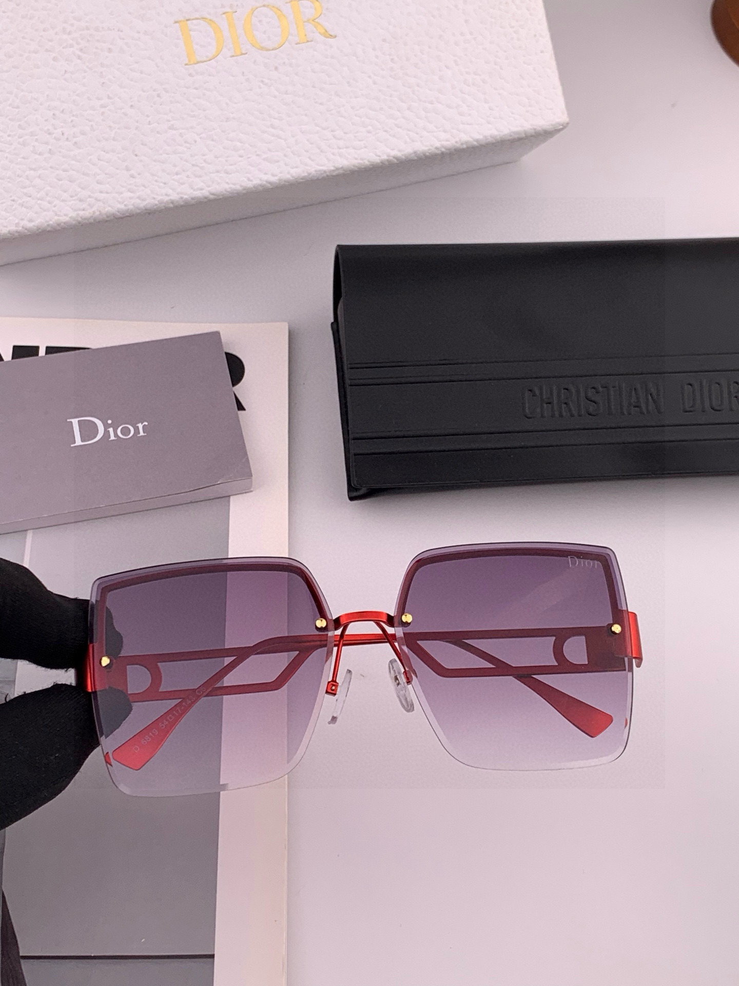 🔺 【DIOR-迪奥】2025开春新款 潮流爆款 时尚方框太阳镜 高品质 佩戴舒适 网红潮款墨镜 型号：