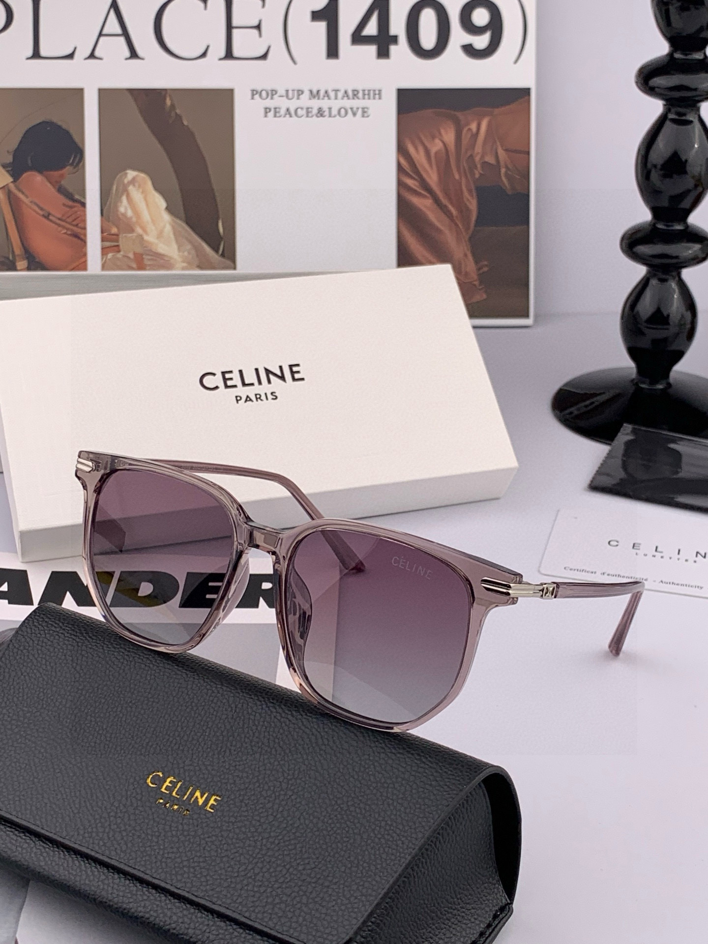 🌷🌷瑟琳新款到货🆕🆕TR材制作而成[酷][酷]高品质 2️⃣色潮品[强][强]大框型太阳镜➕简约logo