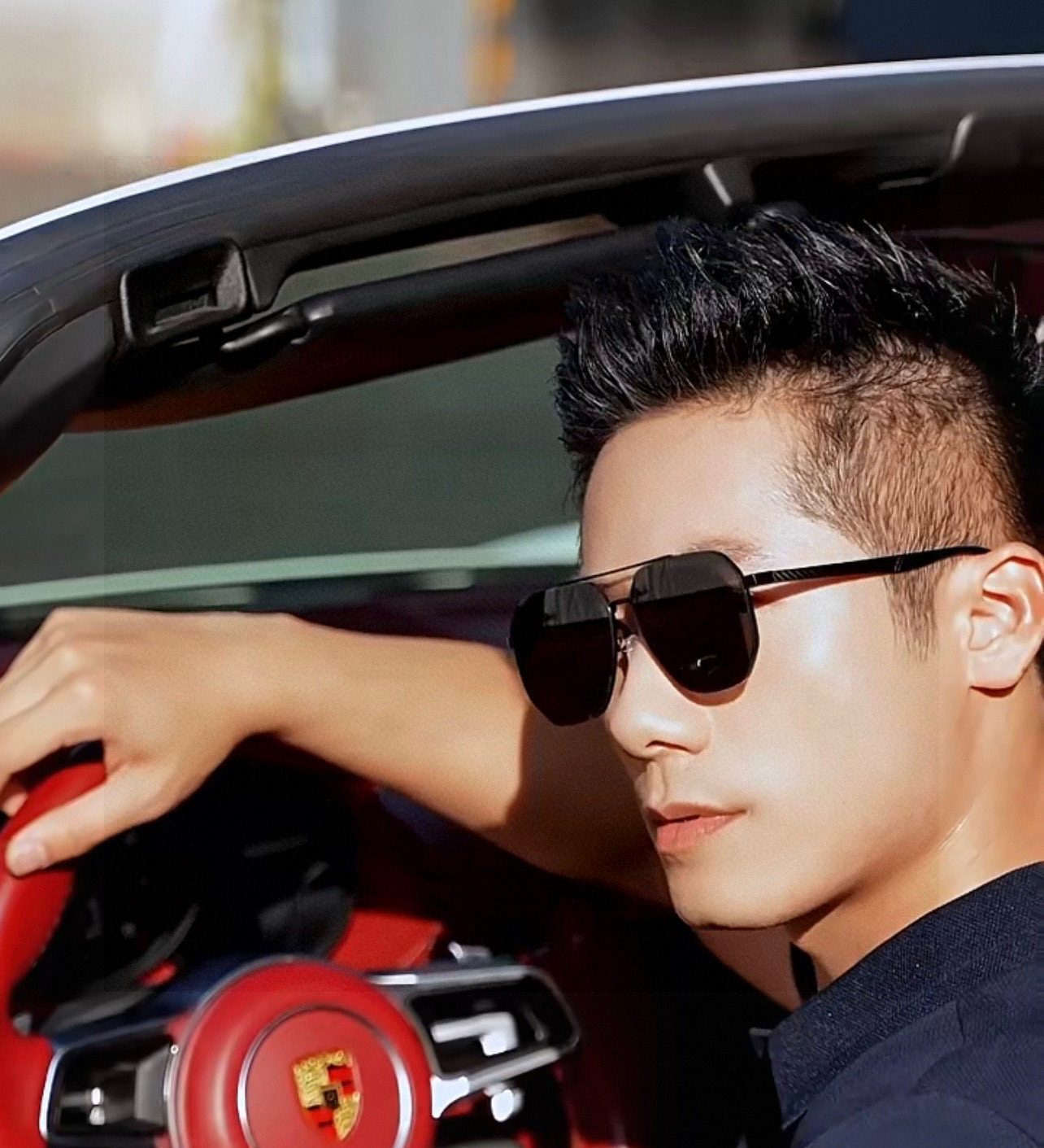 ♦️ GUCCI 2025新款男女情侣款太阳镜多边形墨镜iP电镀永不褪色 超轻超有弹性整幅眼镜无螺丝重要