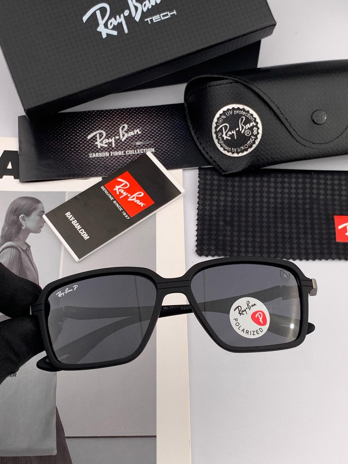 官方同步 品牌:雷朋经典男女士玻璃太阳镜 材质：美国宝丽来高清防爆钢化玻璃镜片 型号：RB3443