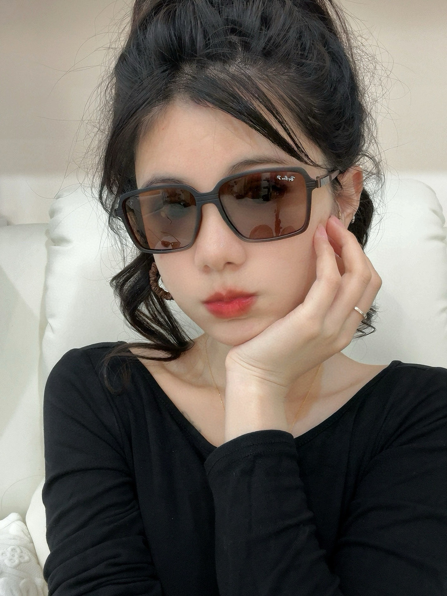 官方同步 品牌:雷朋经典男女士玻璃太阳镜 材质：美国宝丽来高清防爆钢化玻璃镜片 型号：RB3443