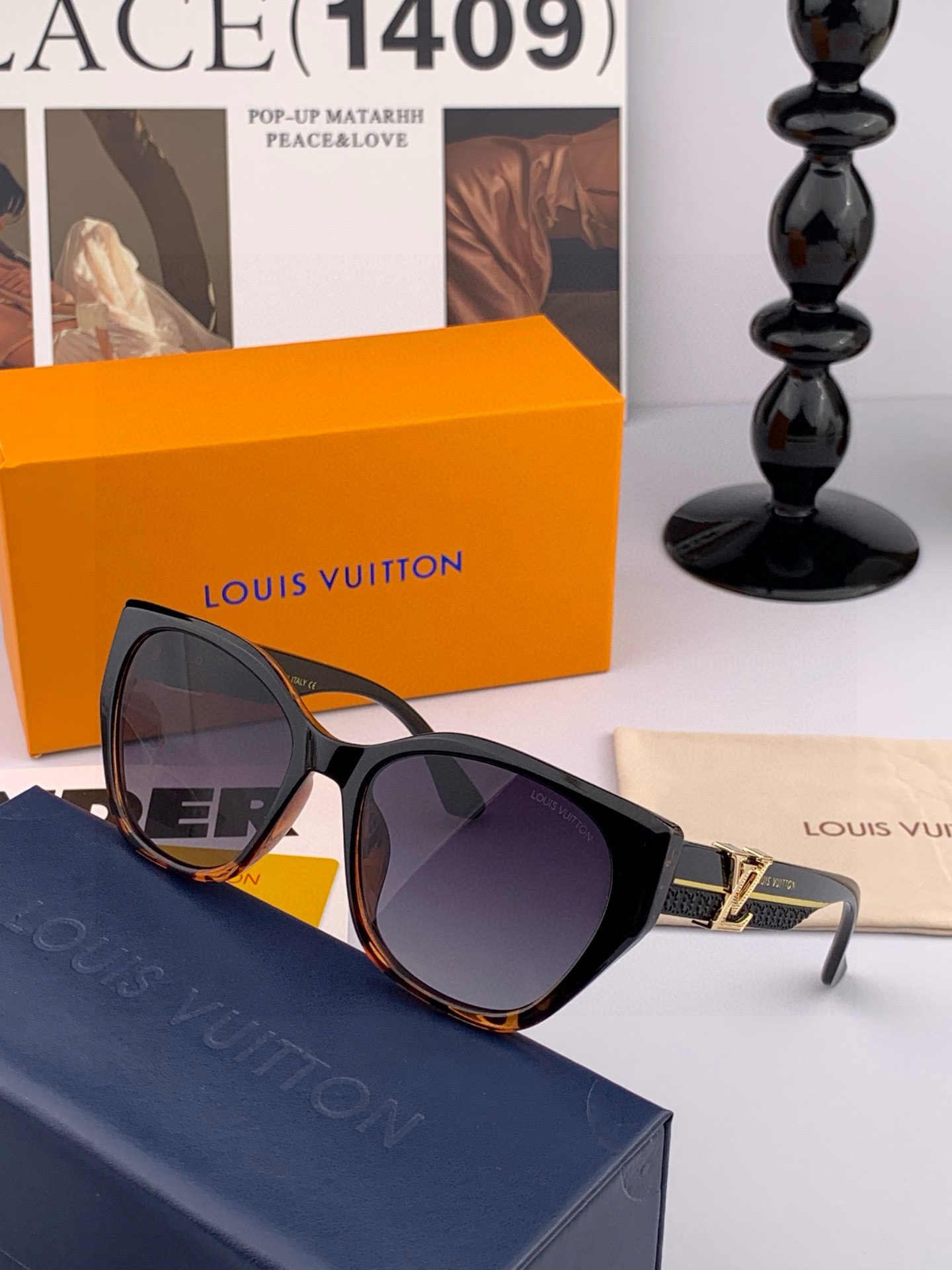 LV 2025年开春新款 潮流爆款 时尚方框太阳镜 高品质 佩戴舒适 网红潮款墨镜 型号L4550