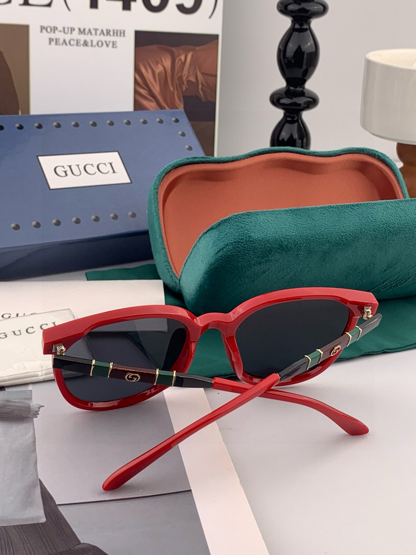 【TR偏光系列】 Gucci联名系列限量版经典的圆框设计，不挑脸型，无论搭配大衣还是连衣裙都非常显气质偏