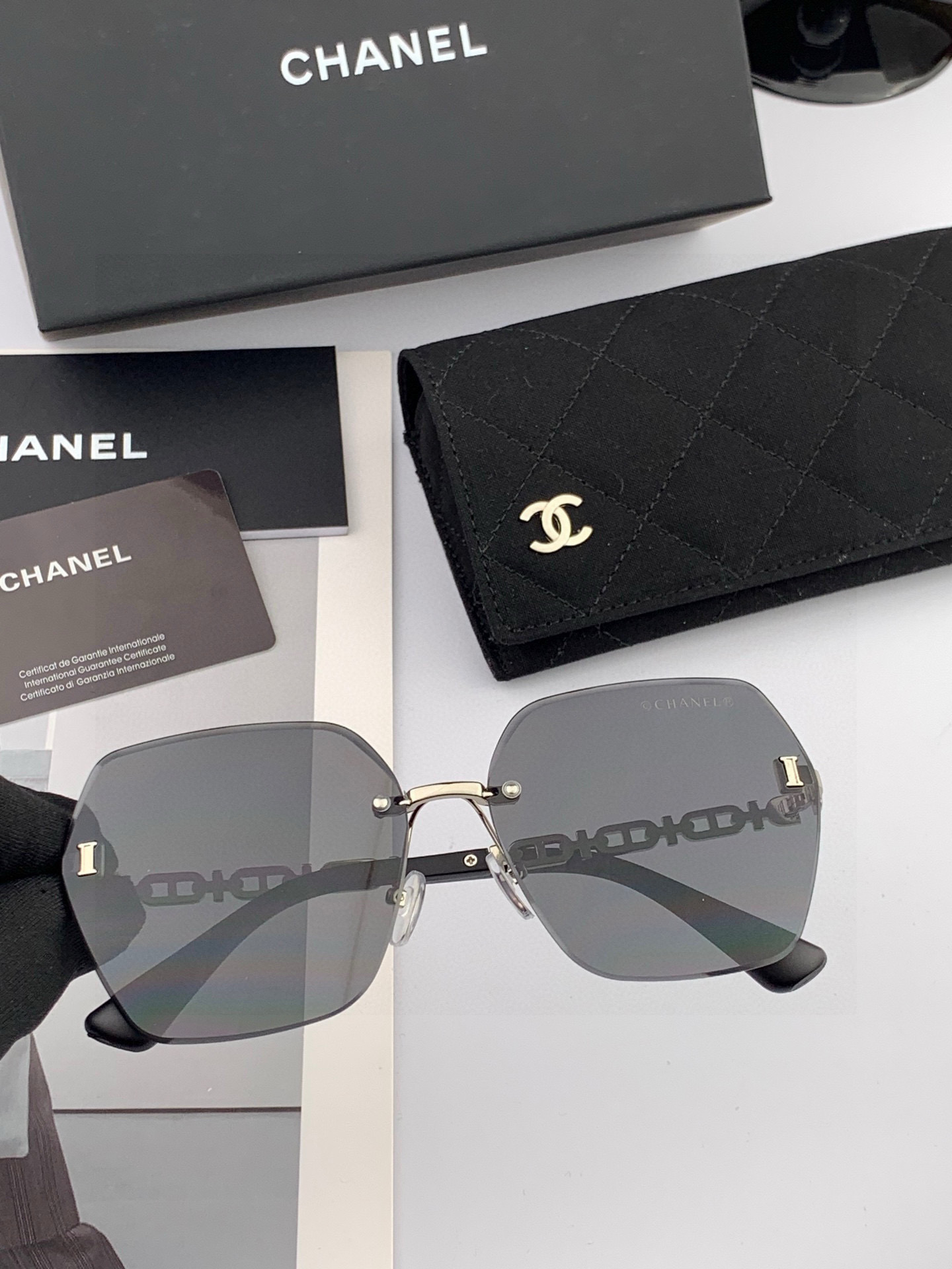 🔺 【香奈儿】2025开春新款 潮流爆款 时尚方框太阳镜 高品质 佩戴舒适 网红潮款墨镜 女士高清太阳镜