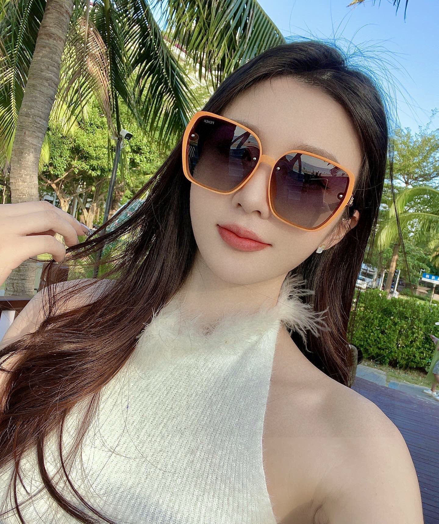 🔺 【芬迪】2025开春新款 潮流爆款 时尚方框偏光太阳镜 高品质 佩戴舒适 网红潮款墨镜 女士高清偏光