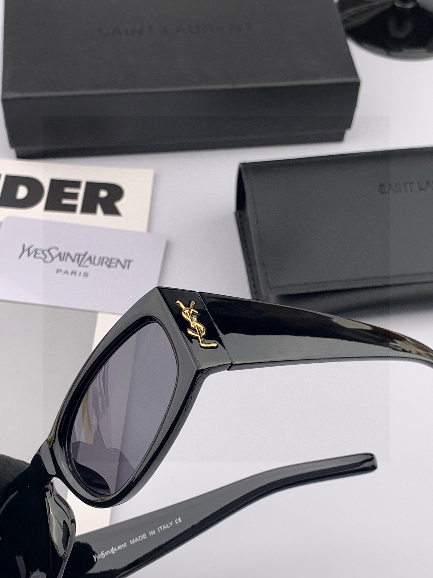 新品SAINTOWEN圣罗兰 官网最新款 独具奢华外观和精致线条 风格华贵典雅 轻盈舒适 众多明星网红追