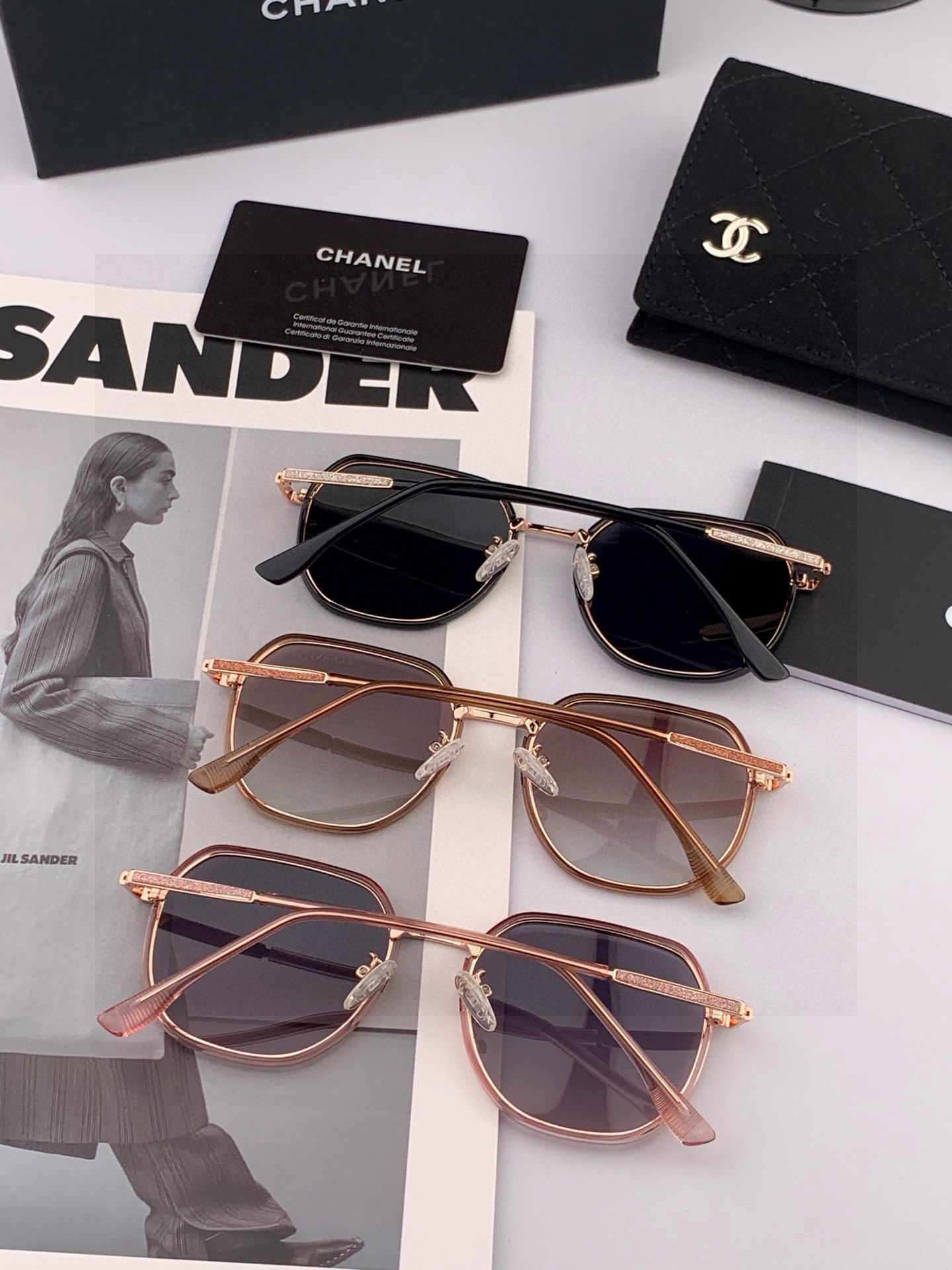 新品CHANEL 香奈儿太阳镜以独特魅力和前卫风格诠释春夏最新眼镜，质感超好佩带舒适 型号：CH9375