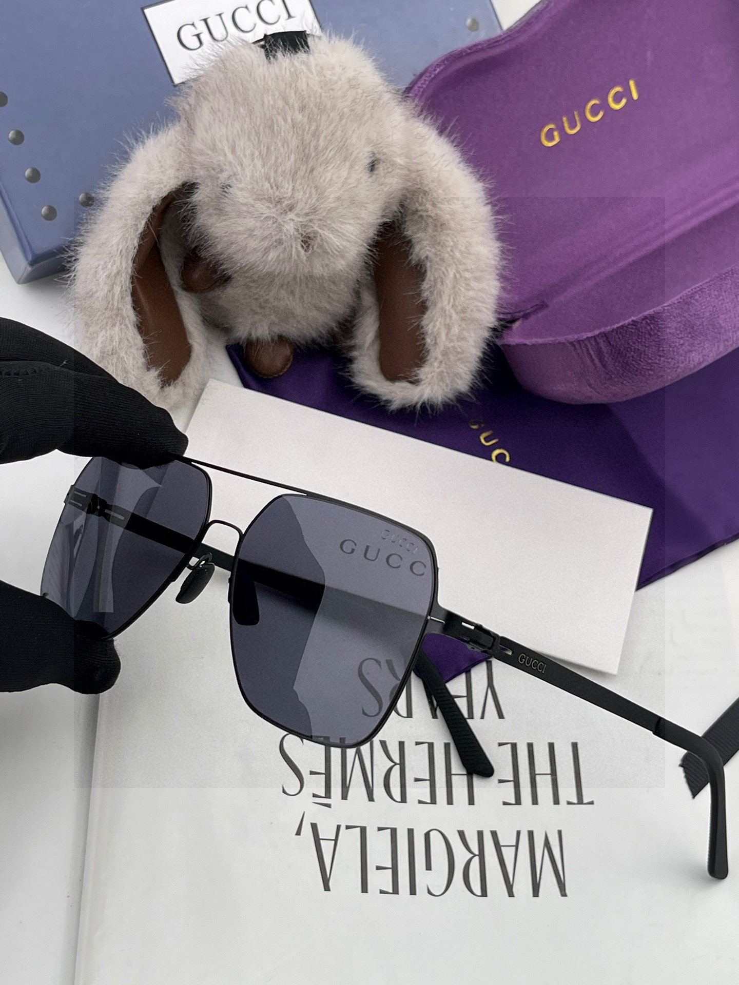 GUCC* 2025 新款男女情侣款太阳iP电镀永不褪色 卖点：超轻超有弹性整幅眼镜无螺丝重要的是压不坏