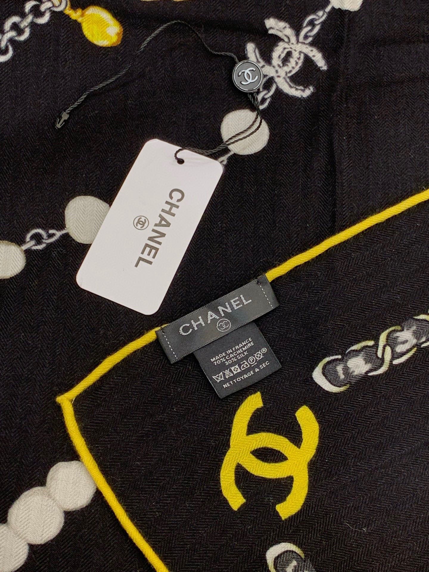 Chanel ~25秋冬新品～“珠光宝气”【140双面丝绒披肩】手工卷边丝绒方巾（30%桑蚕丝70%羊绒