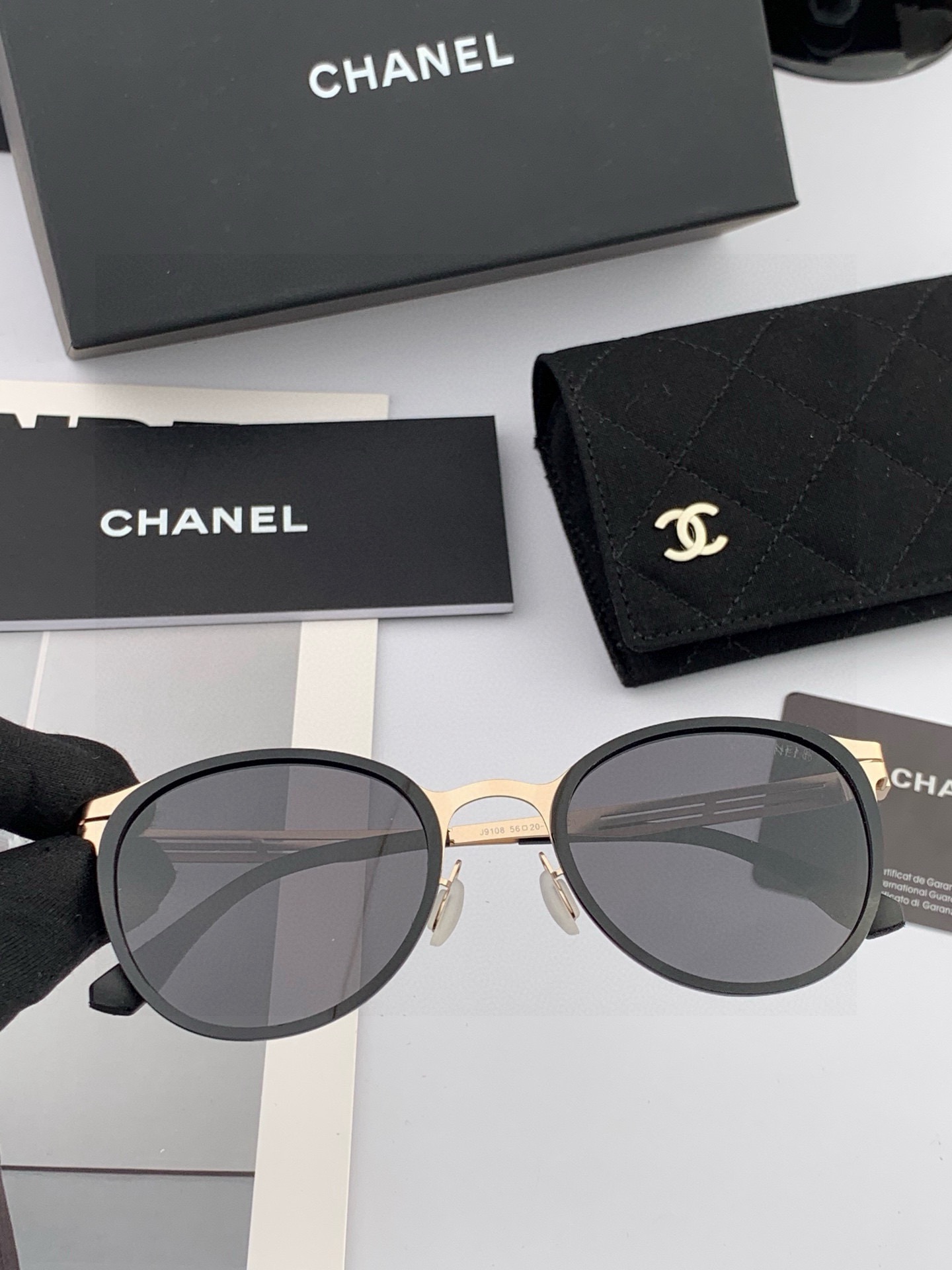 🔺 【香奈儿】2025开春新款 潮流爆款 时尚圆框无螺丝太阳镜 高品质 佩戴舒适 网红潮款墨镜 女士高清