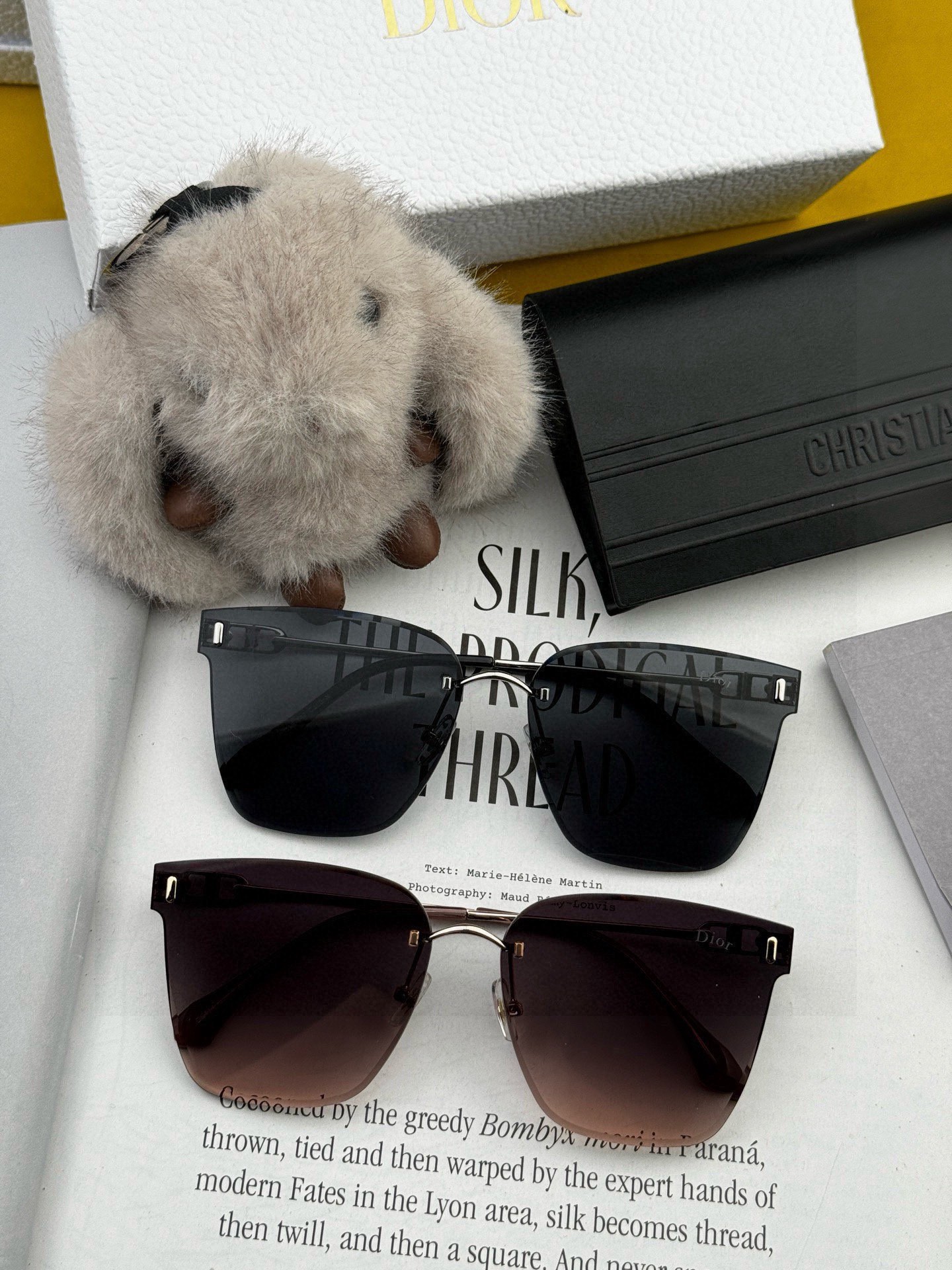 【尼龙偏光系列】DIOR无框太阳镜墨多边形设计，不挑脸型，无论搭配大衣还是连衣裙都非常显气质尼龙偏光镜片