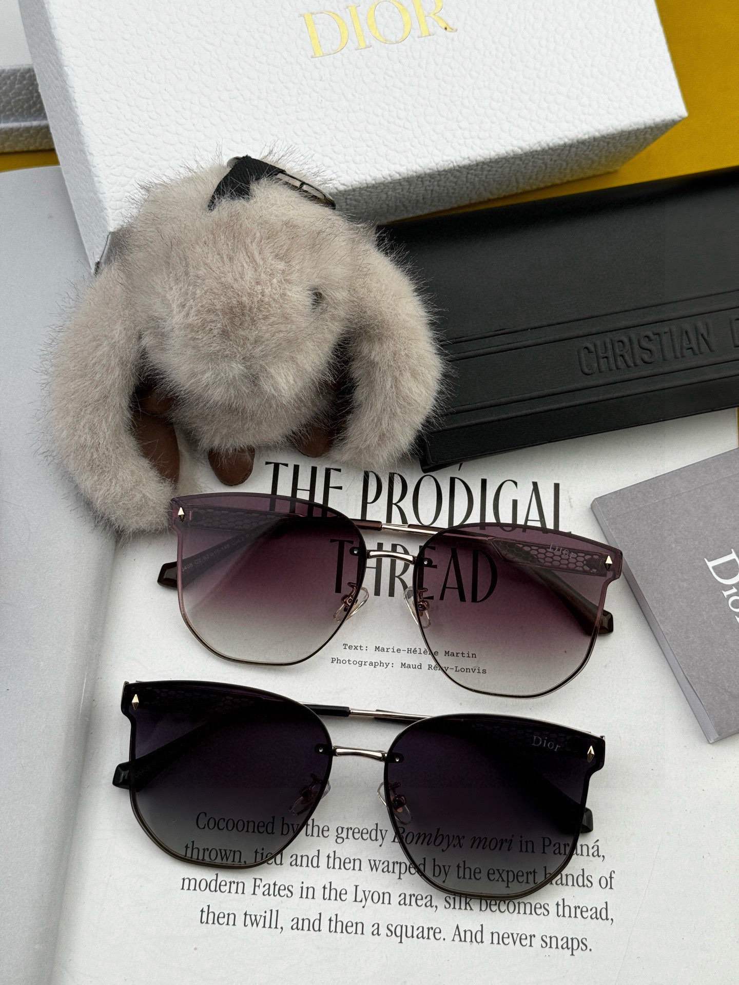 【尼龙偏光系列】DIOR无框太阳镜墨多边形设计，不挑脸型，无论搭配大衣还是连衣裙都非常显气质尼龙偏光镜片