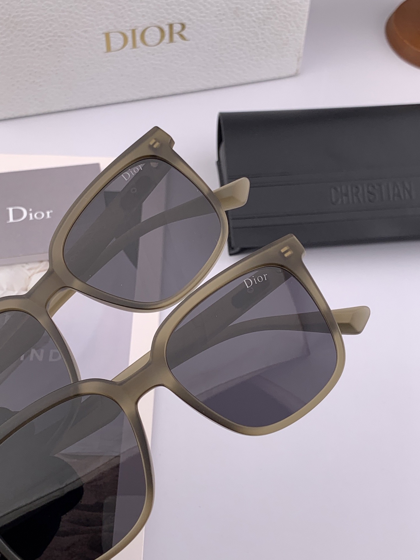 🔺 【DIOR-迪奥】2025开春新款 潮流爆款 时尚尼龙偏光太阳镜 高品质 佩戴舒适 网红潮款墨镜 型