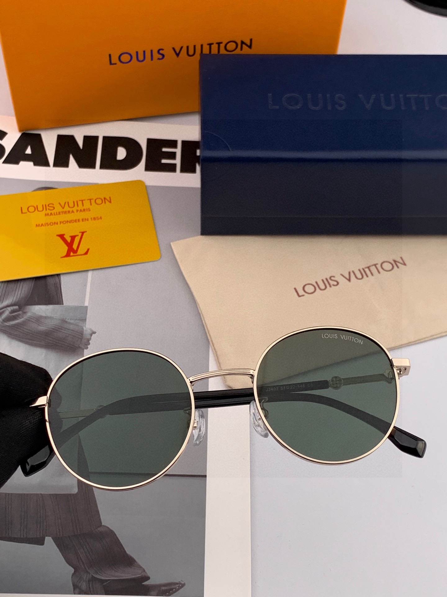 Lv 🔥 高品质男女款墨镜 👍 进口宝丽来偏光镜片 🔥蛤蟆镜 开车钓鱼都可 🔥百搭显瘦墨镜韩版男士飞行员