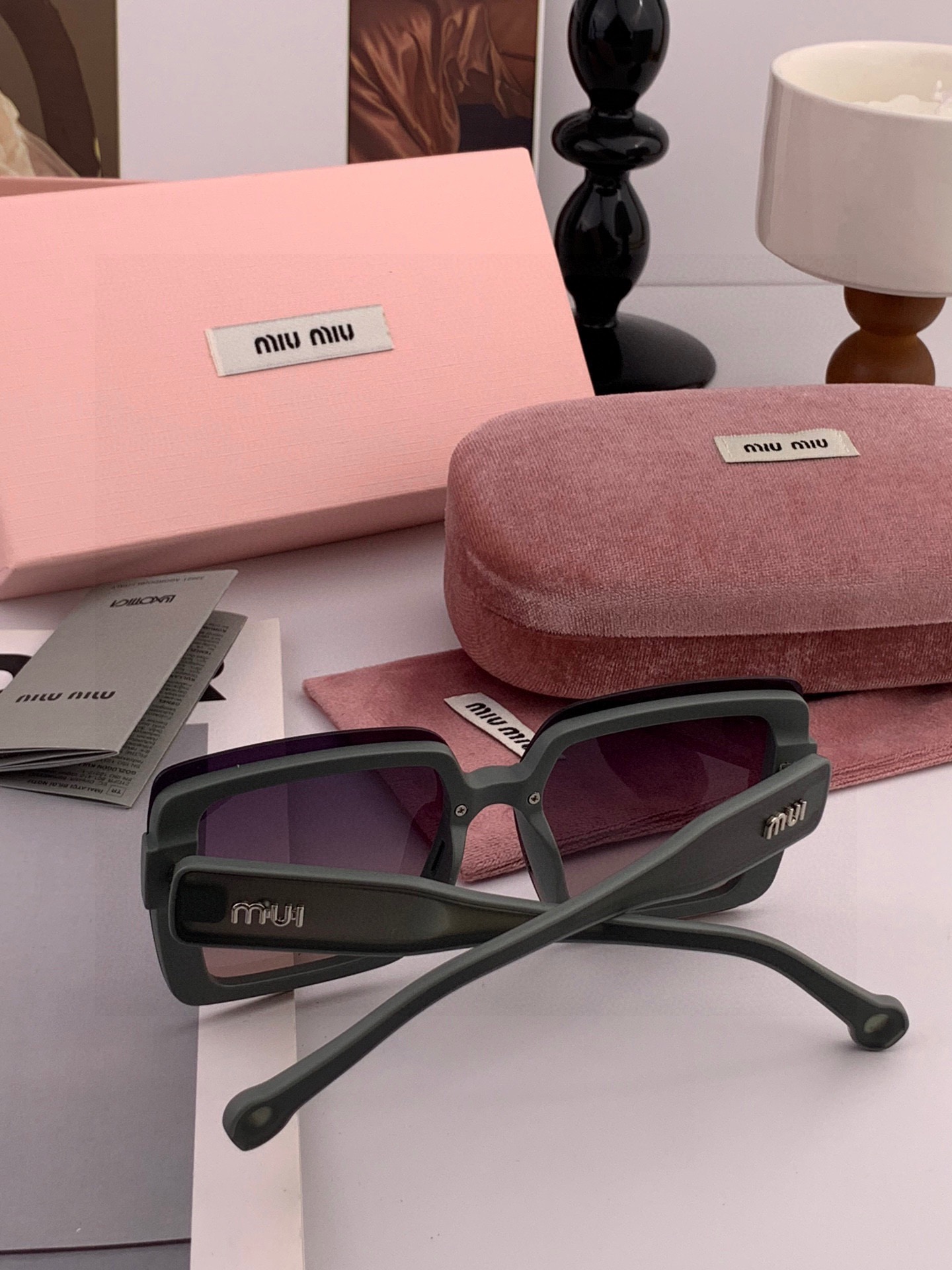 🔺 【缪缪 TR偏光太阳镜】2025开春新款 潮流爆款 时尚方框偏光太阳镜 高品质 佩戴舒适 网红潮款墨