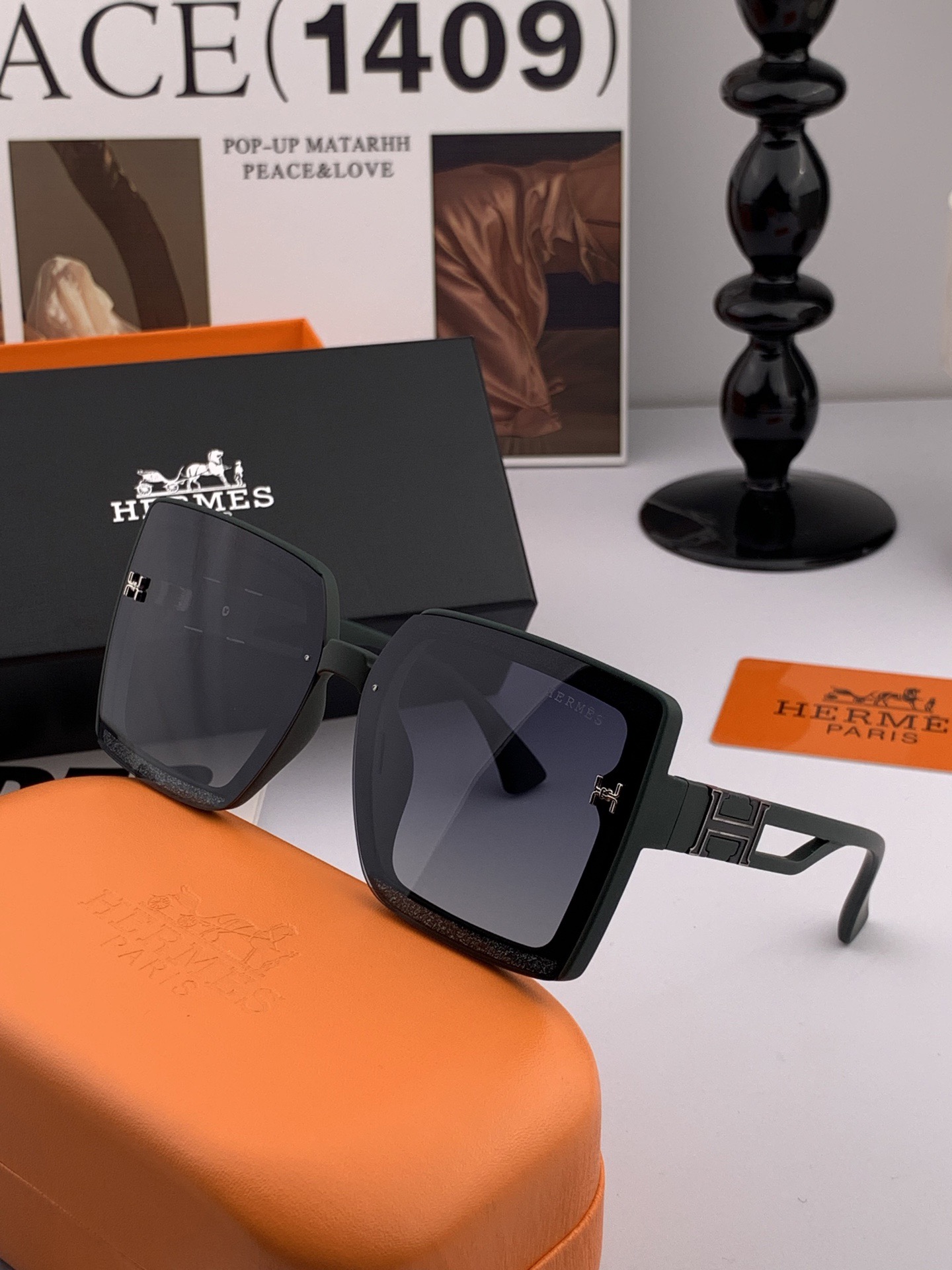 【TR偏光系列】爱马仕 经典的方框设计，不挑脸型，无论搭配大衣还是连衣裙都非常显气质尼龙偏光镜片预防紫外