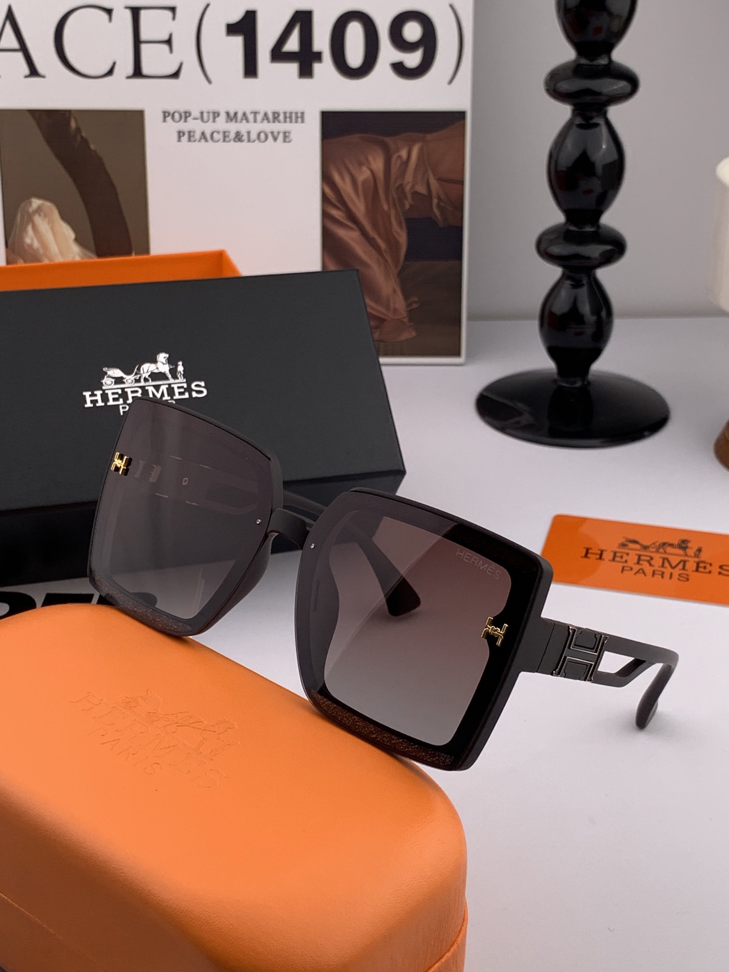 【TR偏光系列】爱马仕 经典的方框设计，不挑脸型，无论搭配大衣还是连衣裙都非常显气质尼龙偏光镜片预防紫外