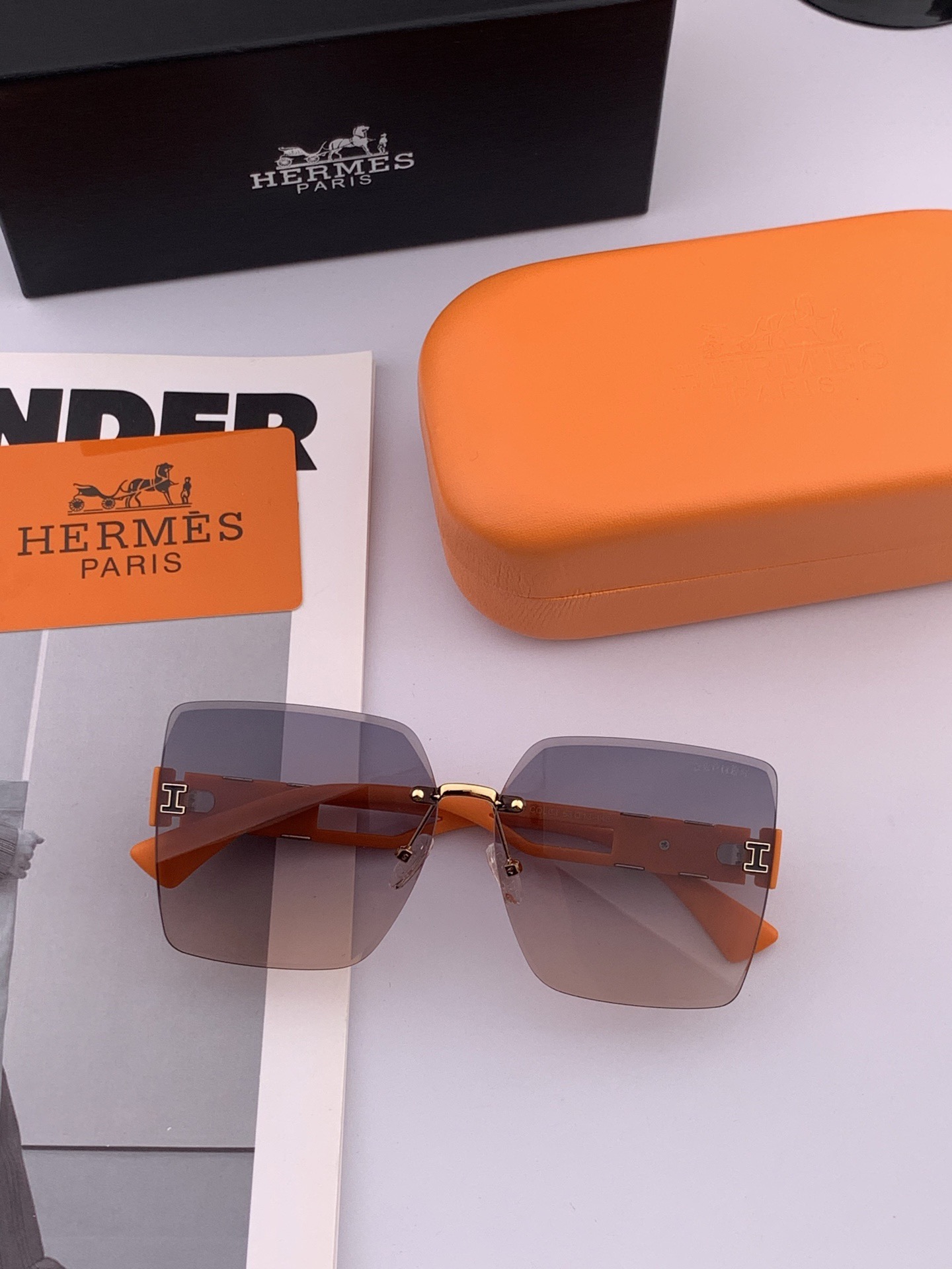 【TR偏光系列】爱马仕 经典的方框设计，不挑脸型，无论搭配大衣还是连衣裙都非常显气质尼龙偏光镜片预防紫外