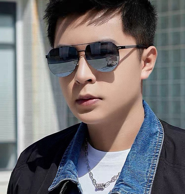 ♦️ GUCCI 2025新款男女情侣款太阳镜iP电镀永不褪色 超轻超有弹性整幅眼镜无螺丝重要的是压不坏