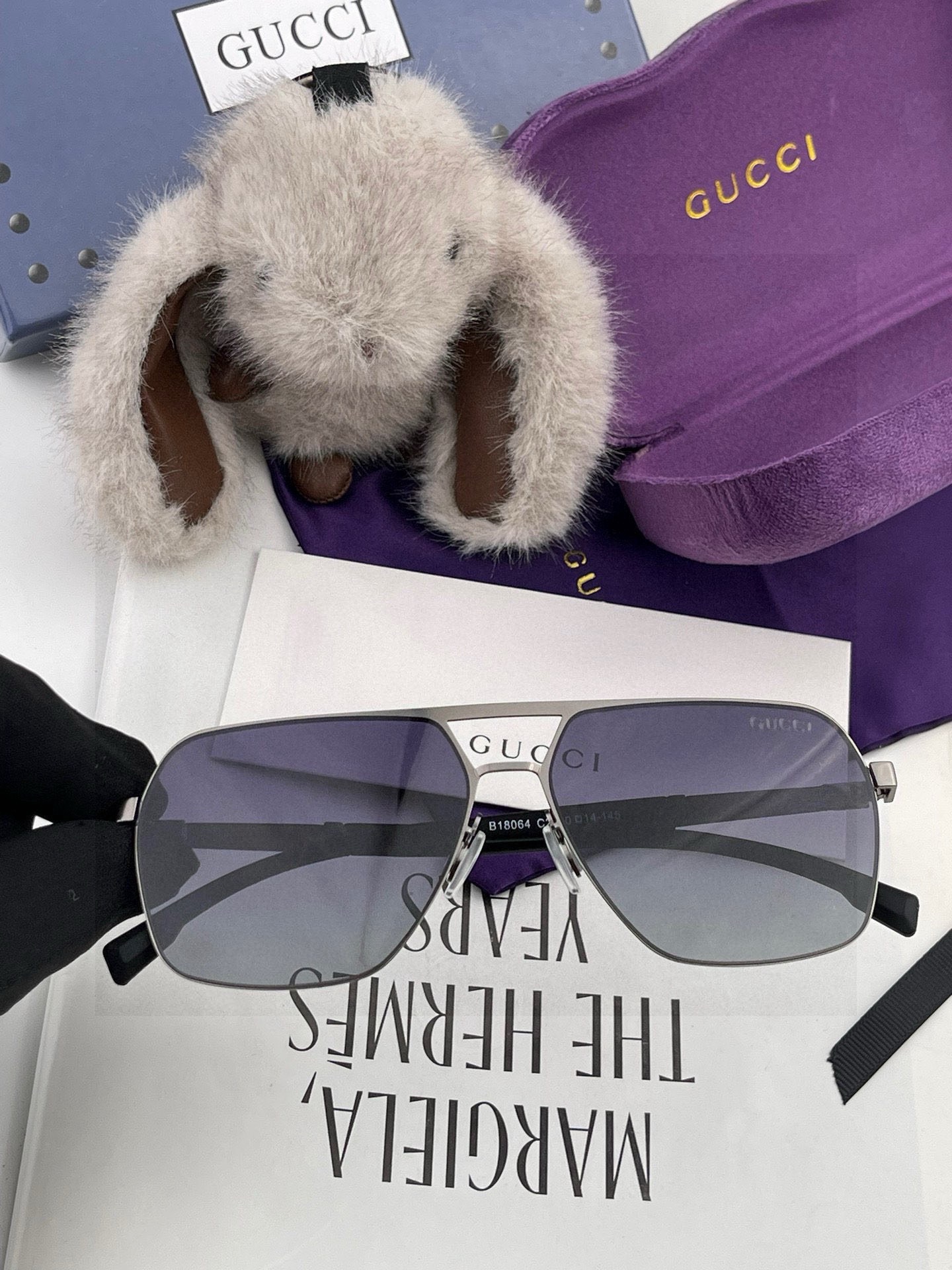 GUCCI 男款炫彩飞行员偏光太阳镜 ❤️材质：高清尼龙加厚卡槽高清偏光镜片 🌹无边框镜架💕颜👍型号：G