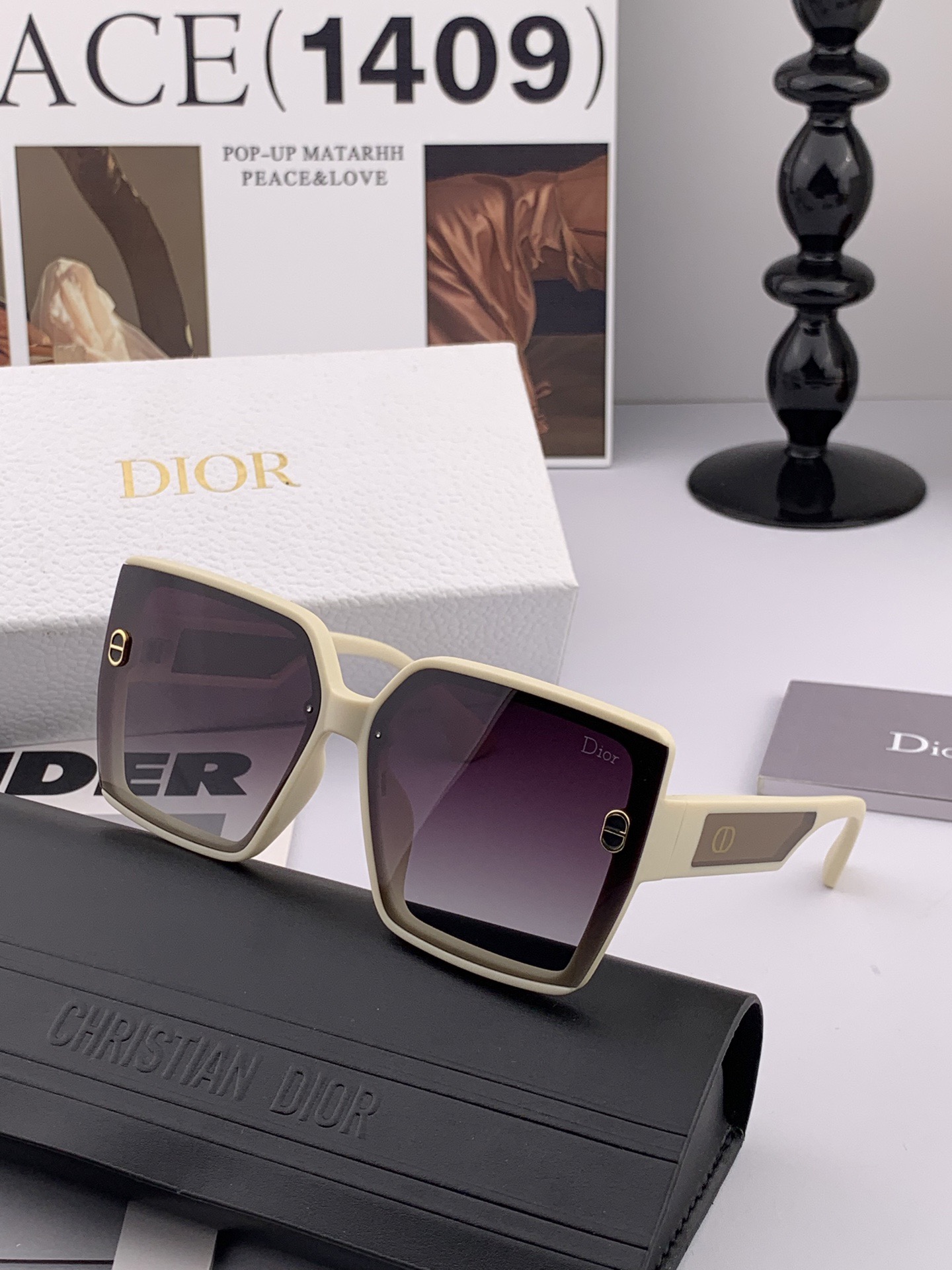 【DIOR-迪奥】开春新款 潮流爆款 时尚方框偏光太阳镜 高品质 佩戴舒适 网红潮款墨镜 型号 CD09