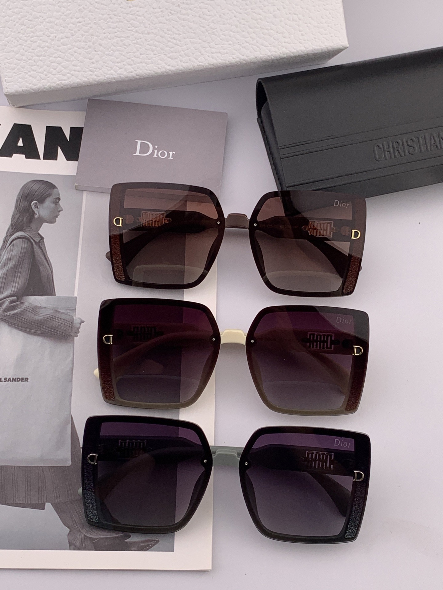 🔺 【DIOR-迪奥】2025开春新款 潮流爆款 时尚方框偏光太阳镜 高品质 佩戴舒适 网红潮款墨镜 型