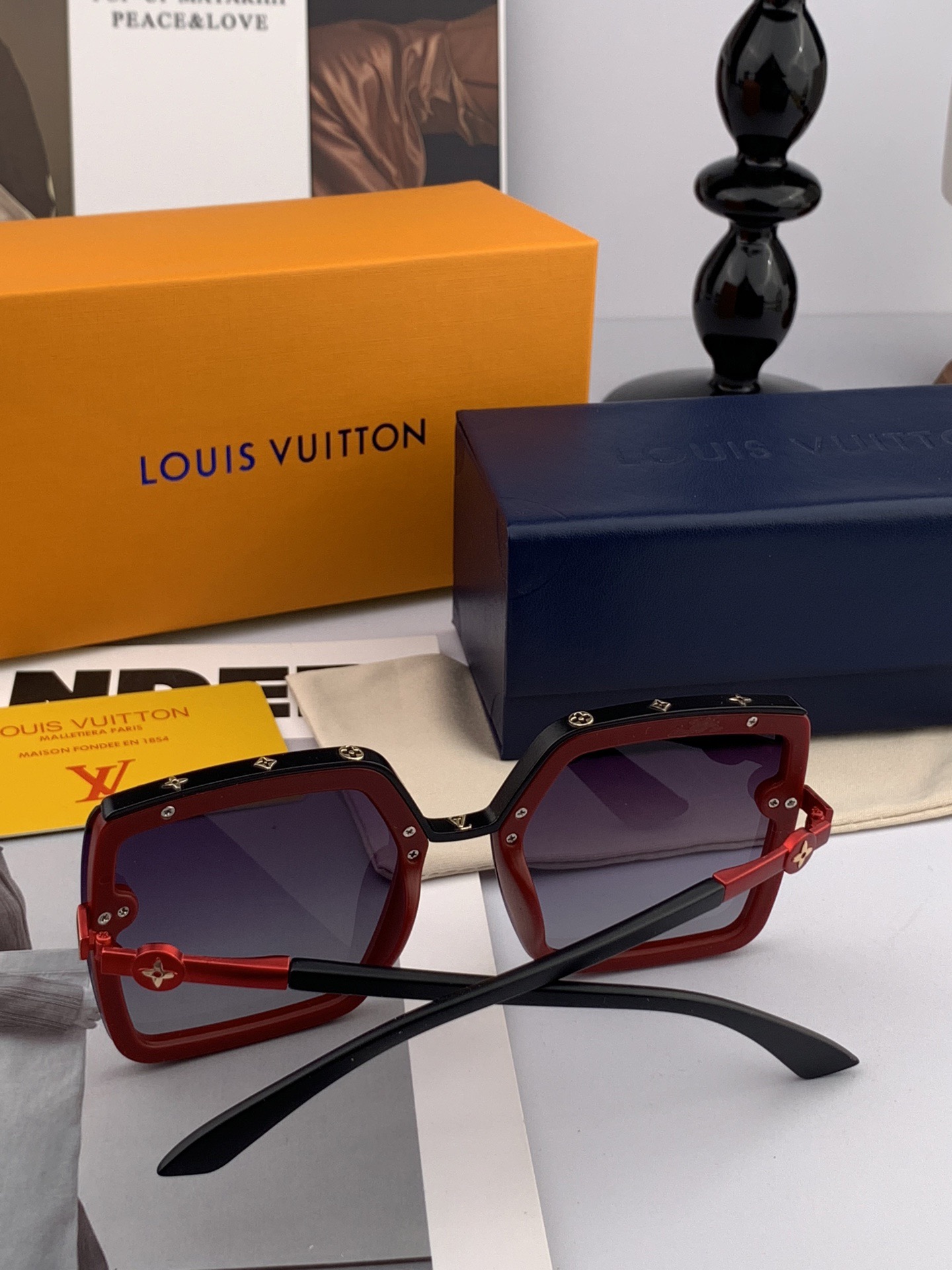 【TR偏光系列】lv大框太阳镜墨镜经典的方框设计，不挑脸型，无论搭配大衣还是连衣裙都非常显气质偏光镜片预