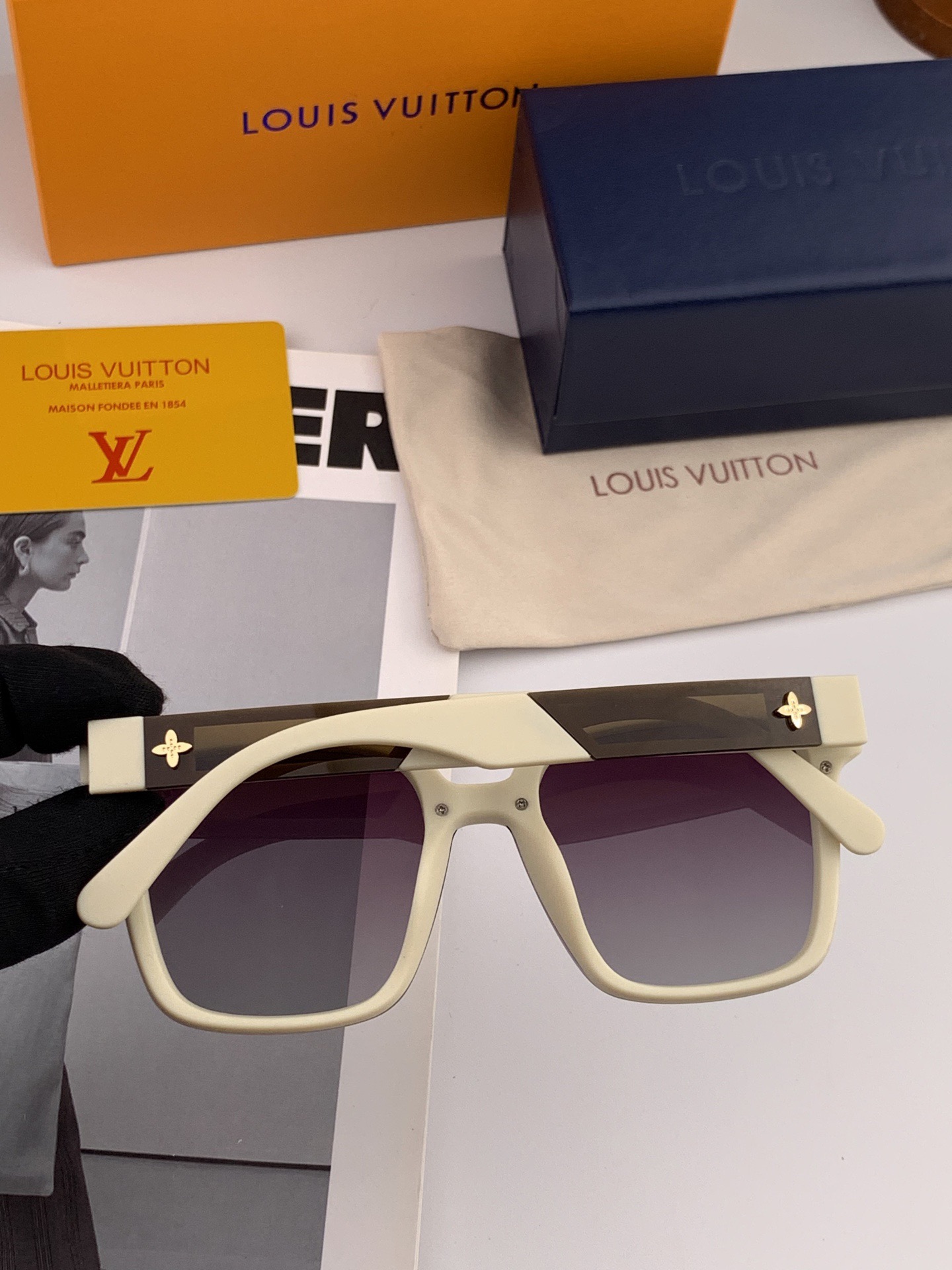 【TR偏光系列】lv大框太阳镜墨镜经典的方框设计，不挑脸型，无论搭配大衣还是连衣裙都非常显气质偏光镜片预