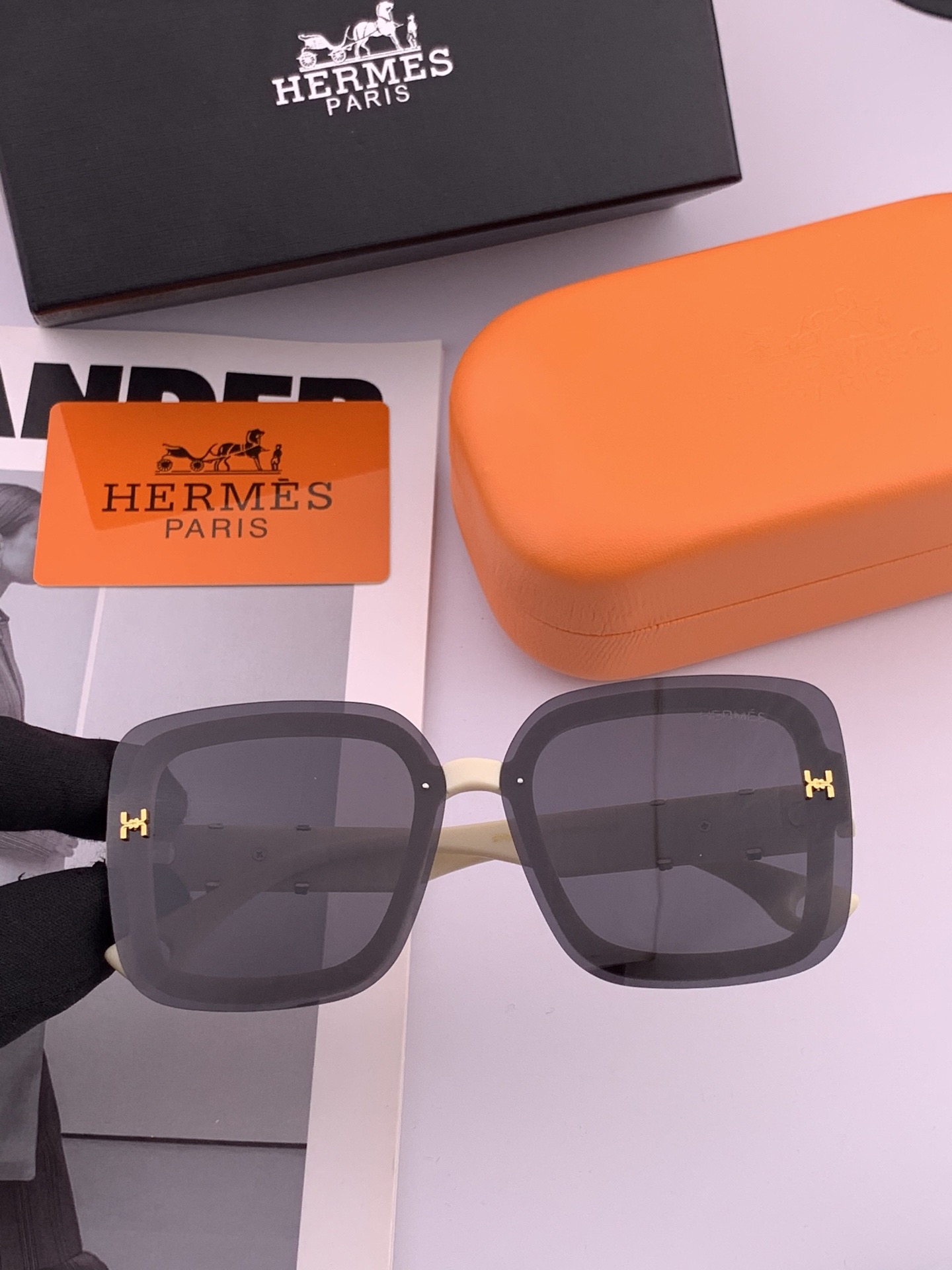 【TR偏光系列】爱马仕 经典的方框设计，不挑脸型，无论搭配大衣还是连衣裙都非常显气质尼龙偏光镜片预防紫外