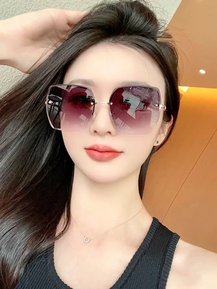 GUCCI-古驰意大利进口🇮🇹2025时尚潮流奢华装饰太阳眼镜 尼龙高清太阳镜明星海报款 超高复杂工艺 