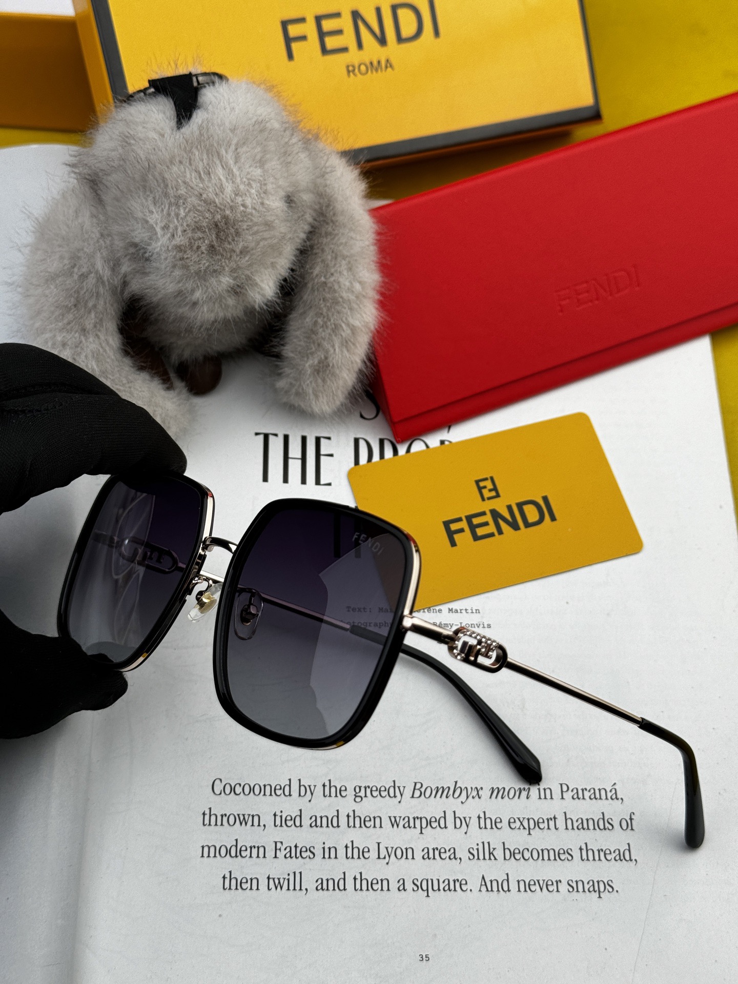 🔺 【芬迪】2025开春新款 潮流爆款 时尚方框偏光太阳镜 高品质 佩戴舒适 网红潮款墨镜 女士高清偏光