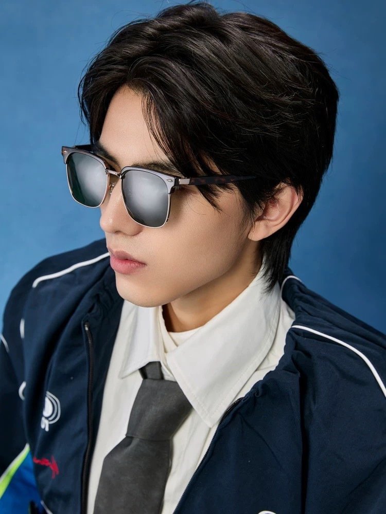 LV 太阳镜潮品官网模特同款 [玫瑰][玫瑰]四叶草🍀精致个性设计简约时尚 高品质值得拥有绝对潮爆整个夏