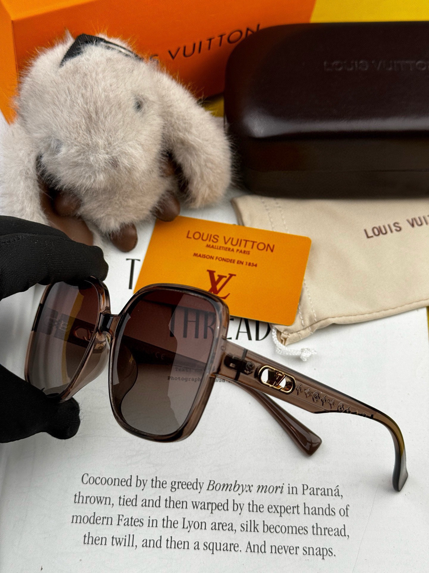 【TR偏光系列】lv大框太阳镜墨镜经典的方框设计，不挑脸型，无论搭配大衣还是连衣裙都非常显气质偏光镜片预