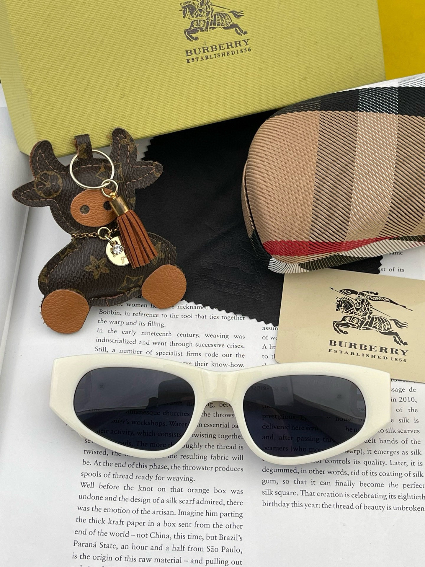 【偏光系列太阳镜】🎈原版出货 巴宝莉网红超爆款💙经典奢华全球风[强][酷][亲亲] 时尚方框太阳镜[得意