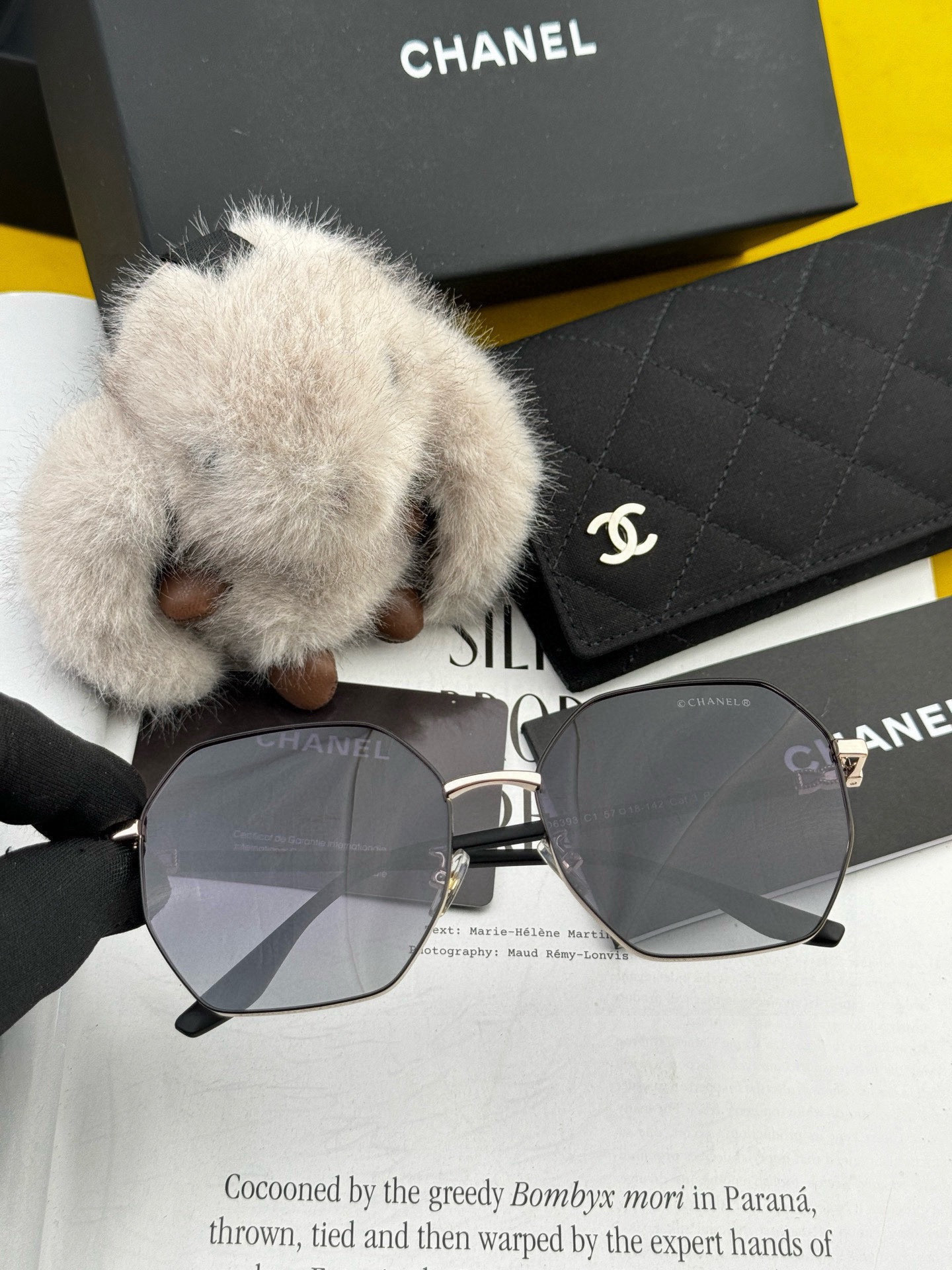 新品CHANEL 香奈儿太阳镜以独特魅力和前卫风格诠释春夏最新眼镜，质感超好佩带舒适 型号：CH3639