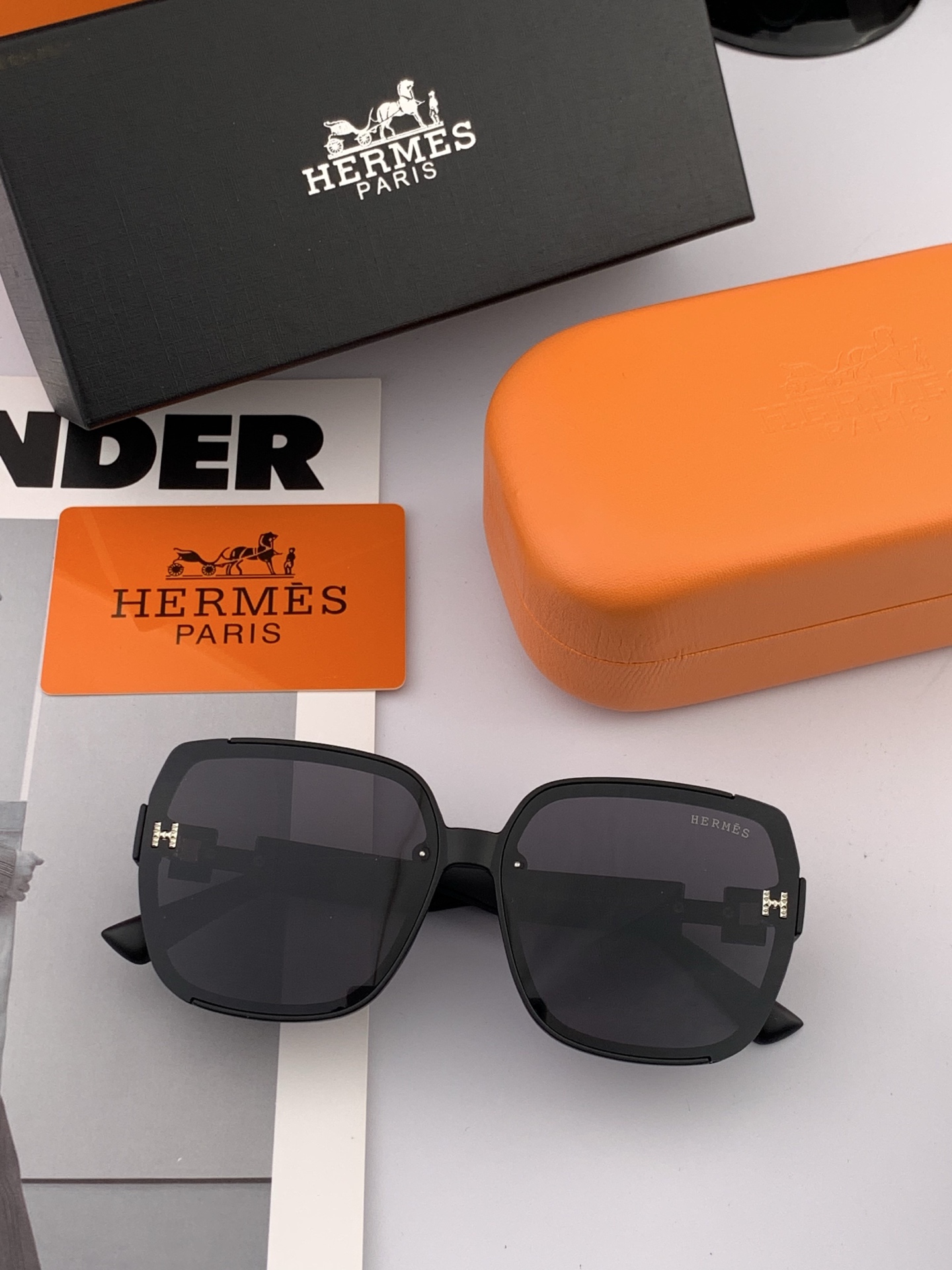 HERMES 爱马仕 开春新款🎈原版出货 网红超爆款💙经典奢华全球风[强][酷][亲亲] 时尚方框太阳镜