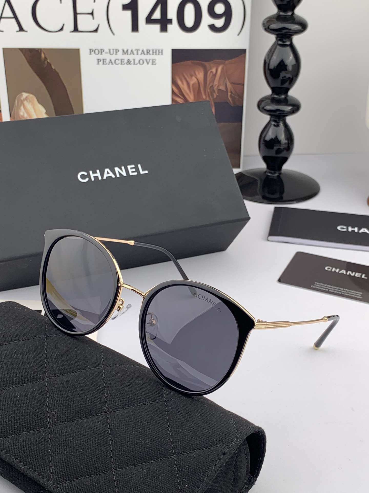 新品CHANEL 香奈儿太阳镜以独特魅力和前卫风格诠释春夏最新眼镜，质感超好佩带舒适 型号：CH7827