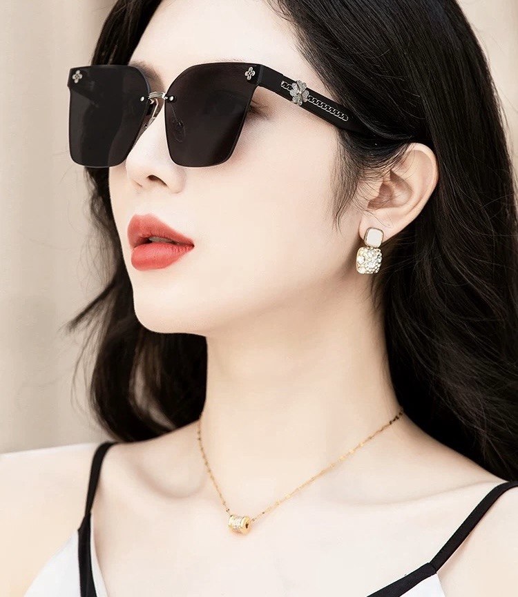 🔺 【香奈儿】开春新款 潮流爆款 时尚方框太阳镜 高品质 佩戴舒适 网红潮款墨镜 女士高清加厚偏光太阳镜